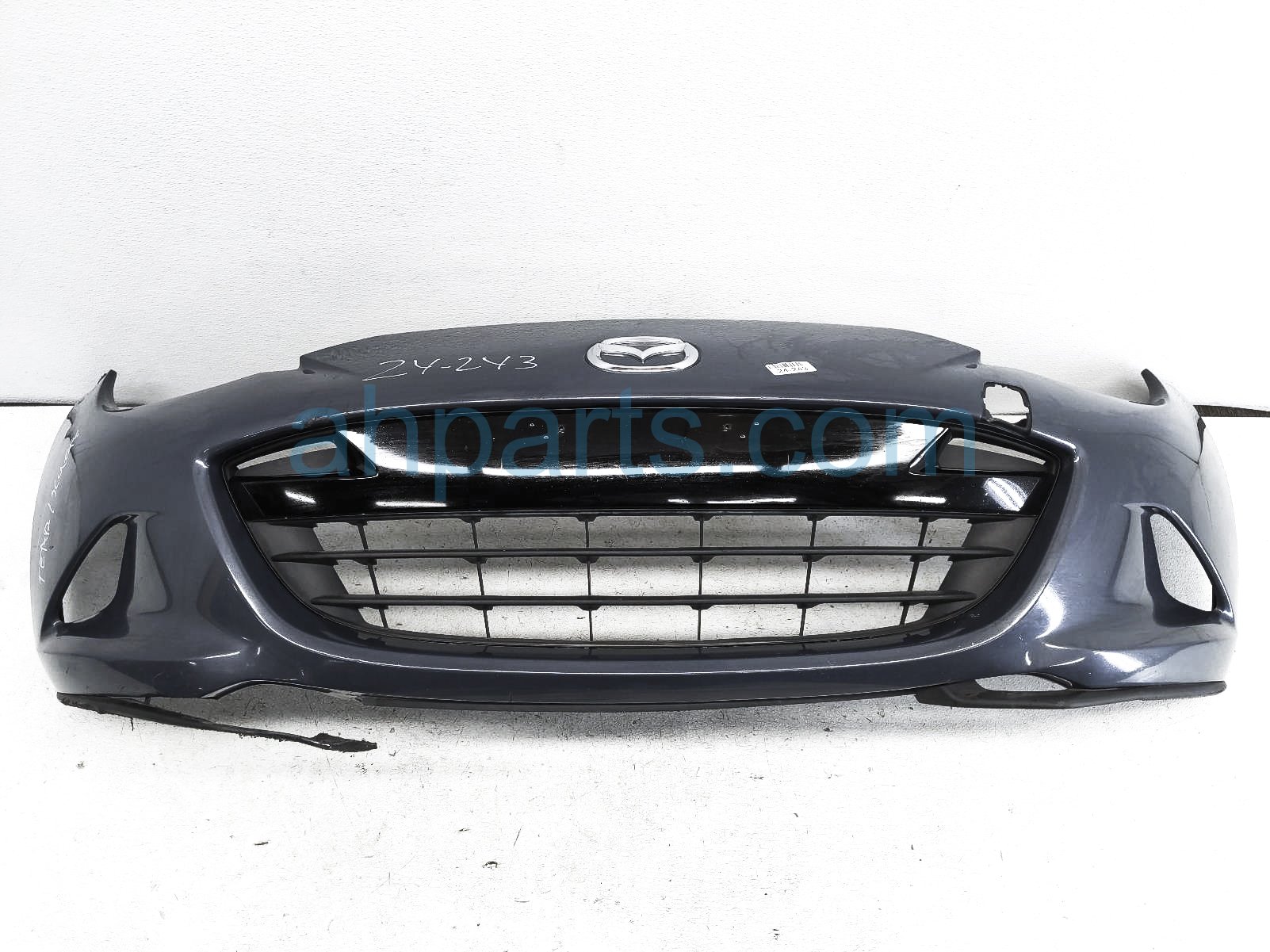 $545 Mazda FRONT BUMPER COVER W/GRILLE - GREY $545 Mazda FRONT BUMPER COVER W/GRILLE - GREY