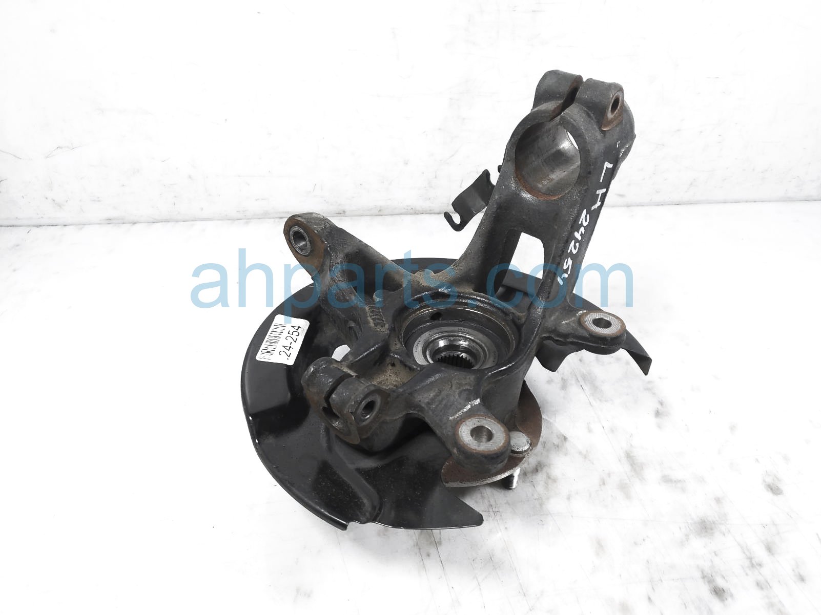 Sold 2022 Nissan Sentra Front Driver Spindle Knuckle Hub 40015-6LA1A,