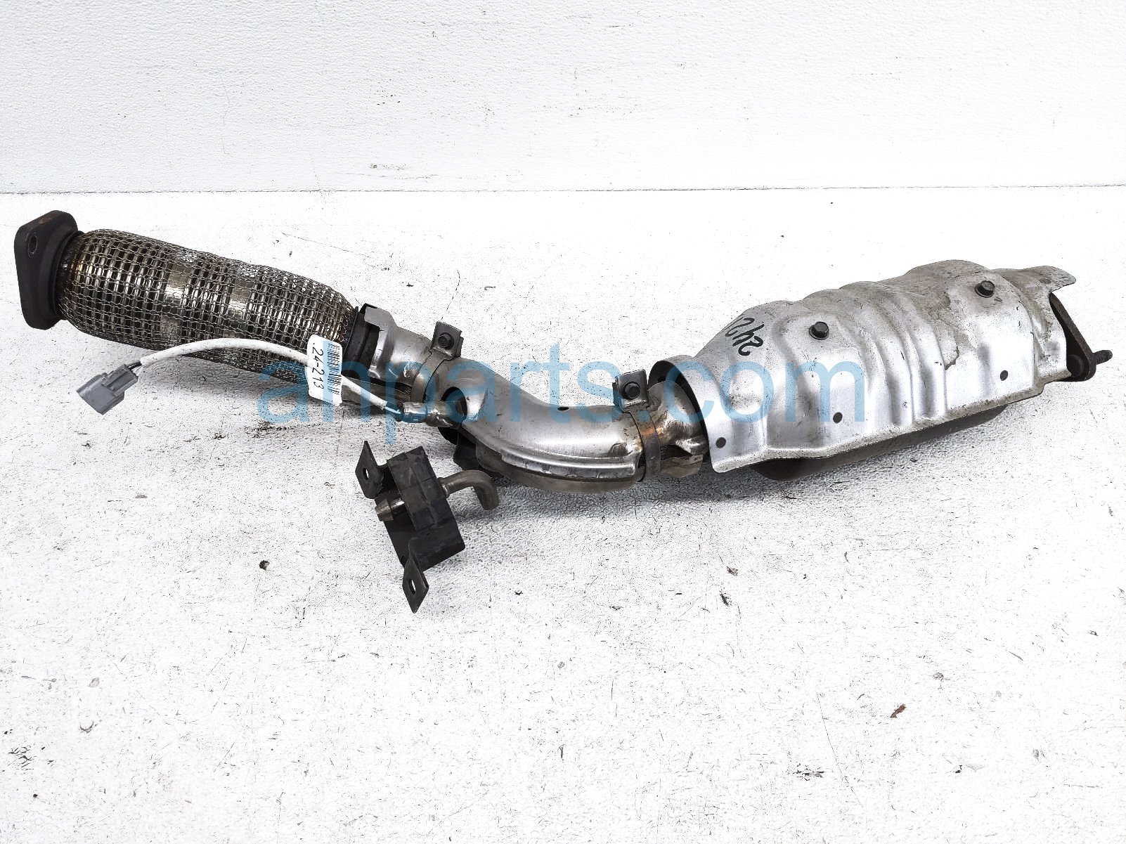 $499 Nissan FRONT EXHAUST CATALYTIC CONVERTER $499 Nissan FRONT EXHAUST CATALYTIC CONVERTER