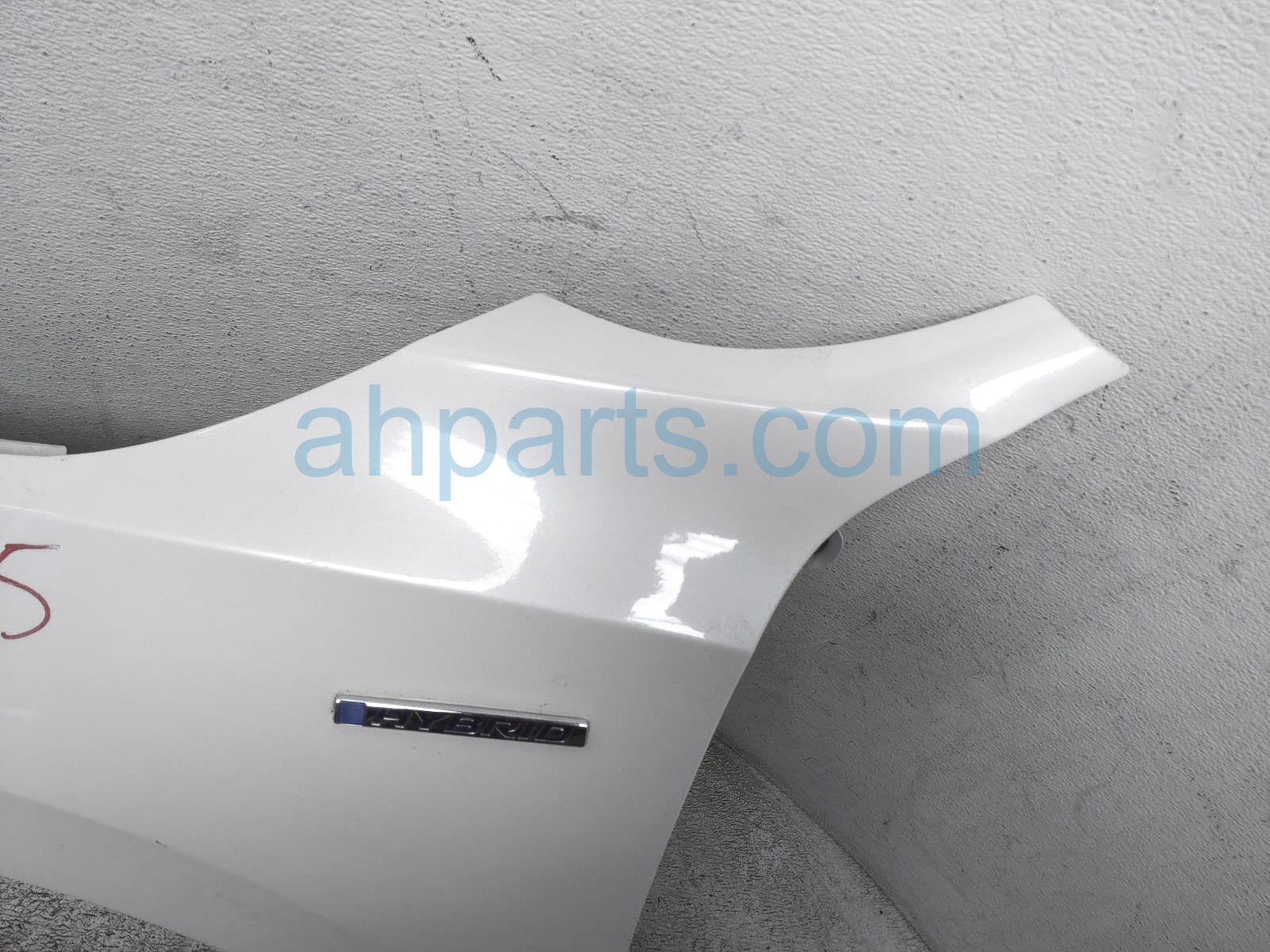 Sold 2019 Honda Insight Front Driver Fender - White 60261-TXM-A91ZZ