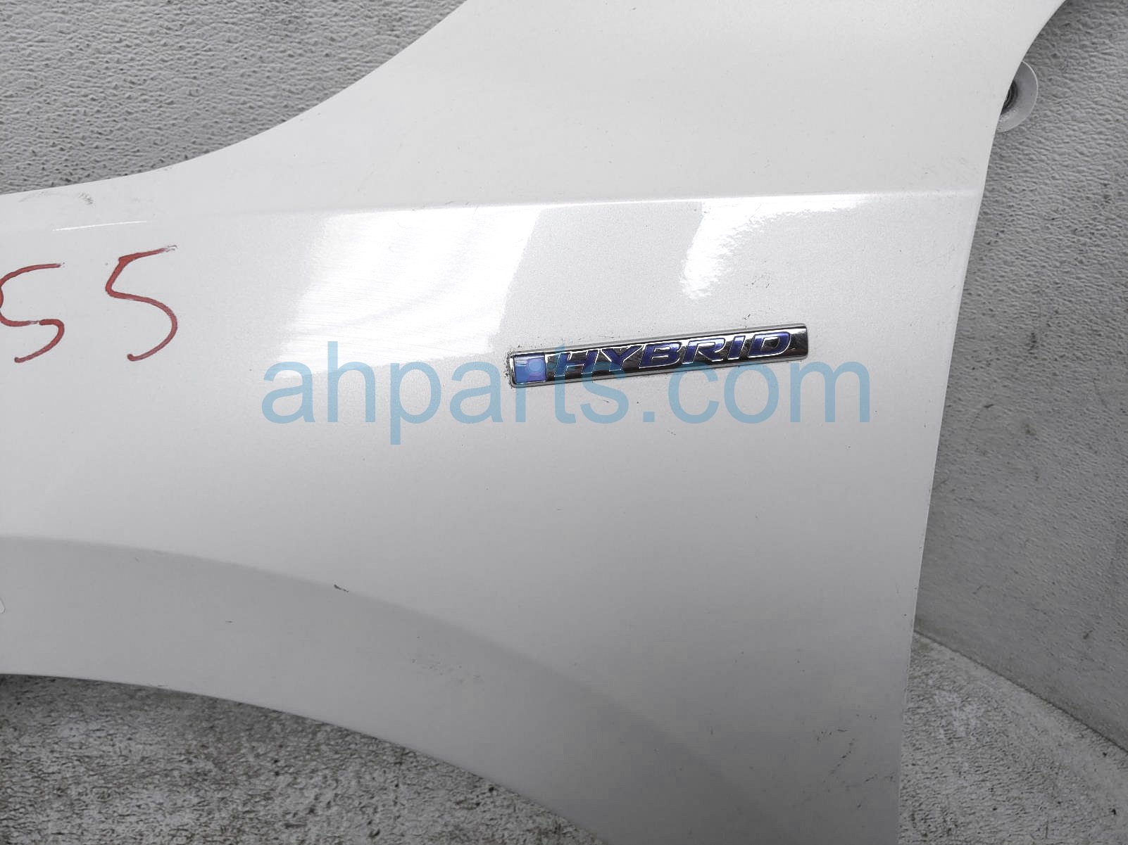 Sold 2019 Honda Insight Front Driver Fender - White 60261-TXM-A91ZZ