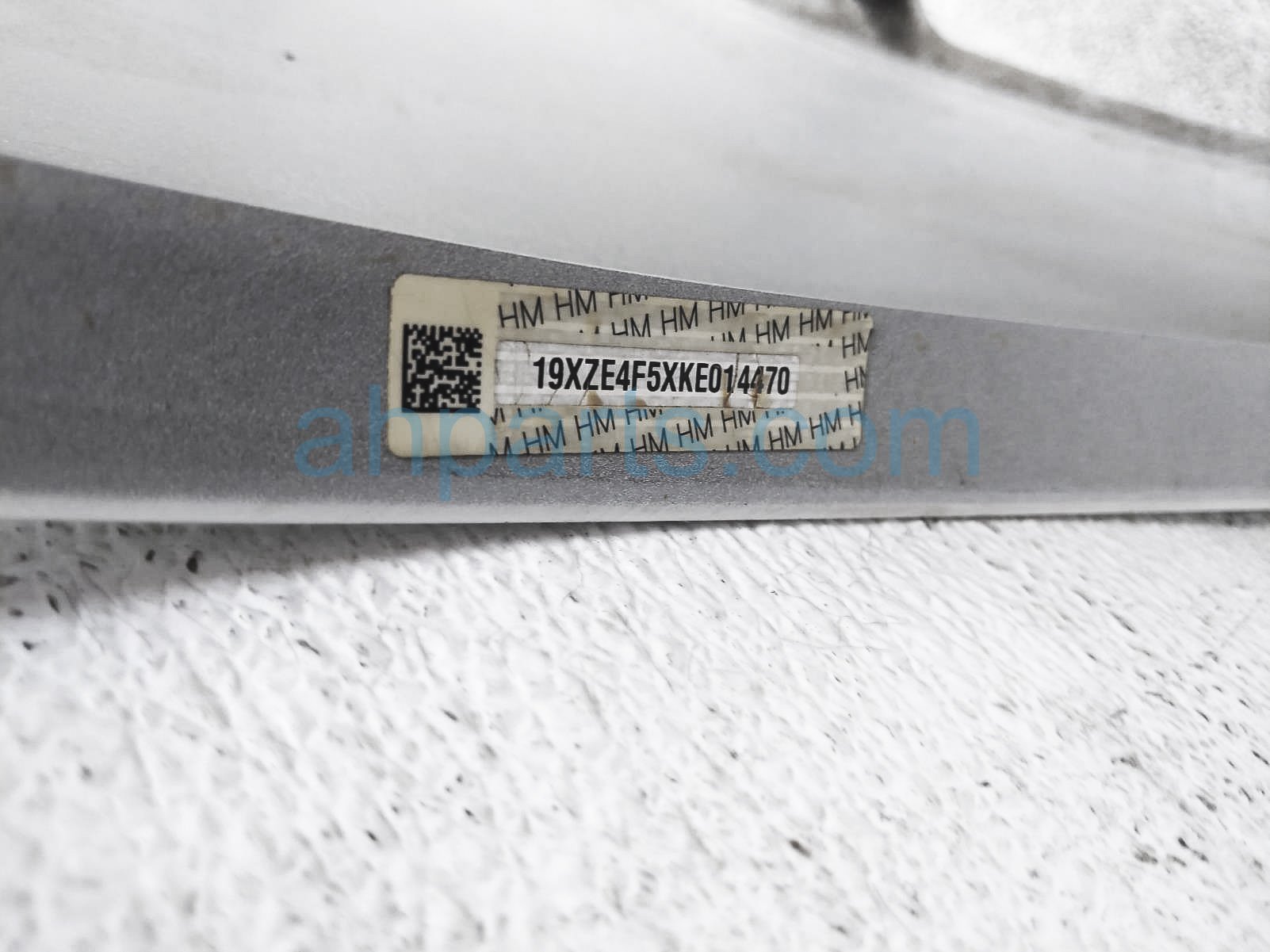 Sold 2019 Honda Insight Front Driver Fender - White 60261-TXM-A91ZZ