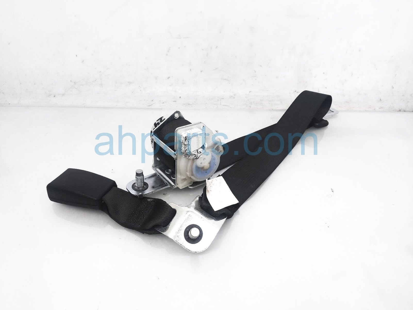 $29 Honda 2ND ROW MID SEAT BELT - BLACK SEDAN $29 Honda 2ND ROW MID SEAT BELT - BLACK SEDAN