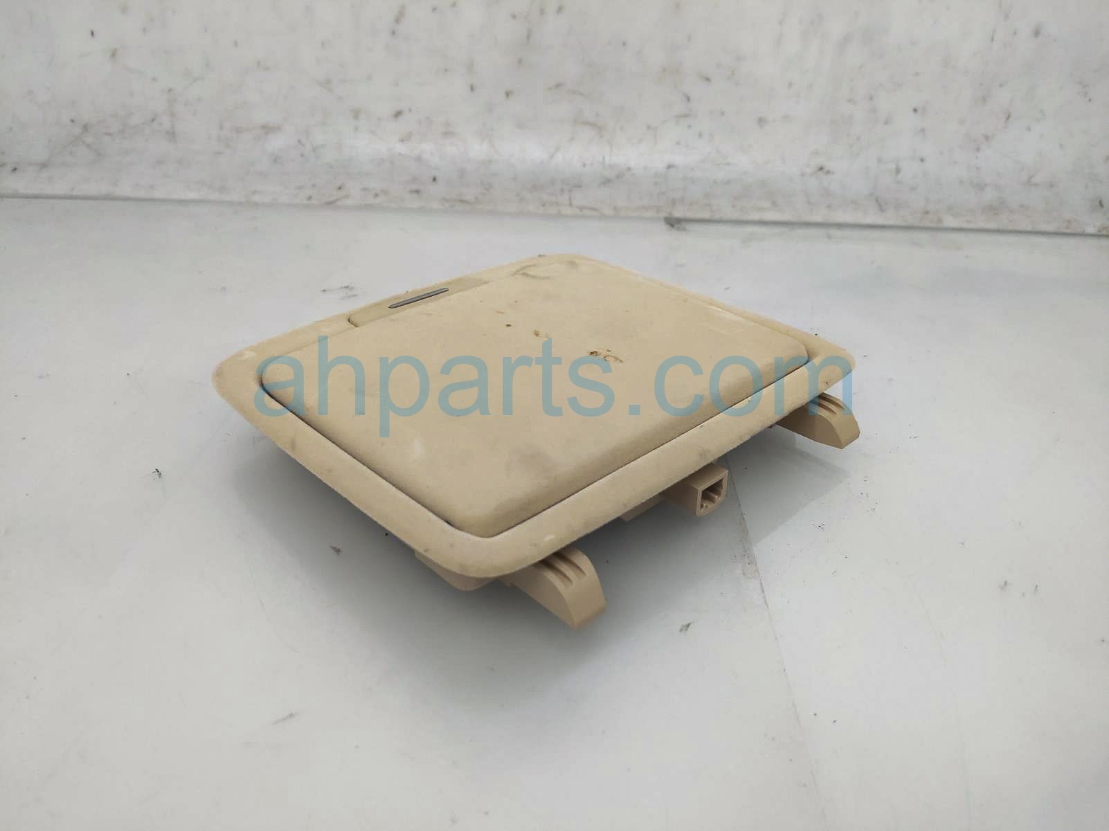 $45 Lexus RR/LH OVERHEAD DOAM LIGHT - BEIGE $45 Lexus RR/LH OVERHEAD DOAM LIGHT - BEIGE