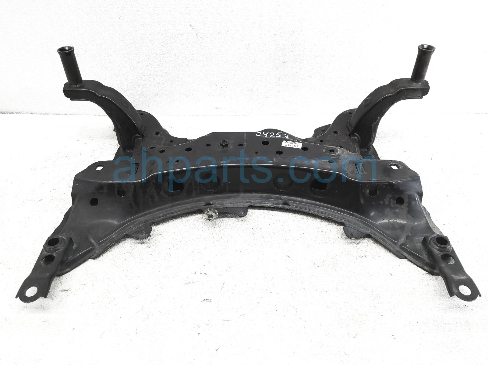 Sold 2019 Lexus Ux200 Crossmember Front Engine Sub Frame / Cradle 51201 ...