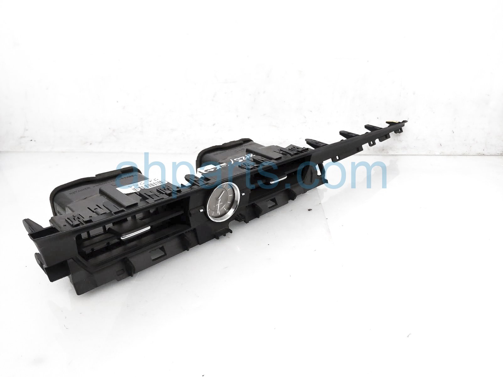 $150 Lexus CENTER DASH AIR VENT OUTLET W/CLOCK $150 Lexus CENTER DASH AIR VENT OUTLET W/CLOCK