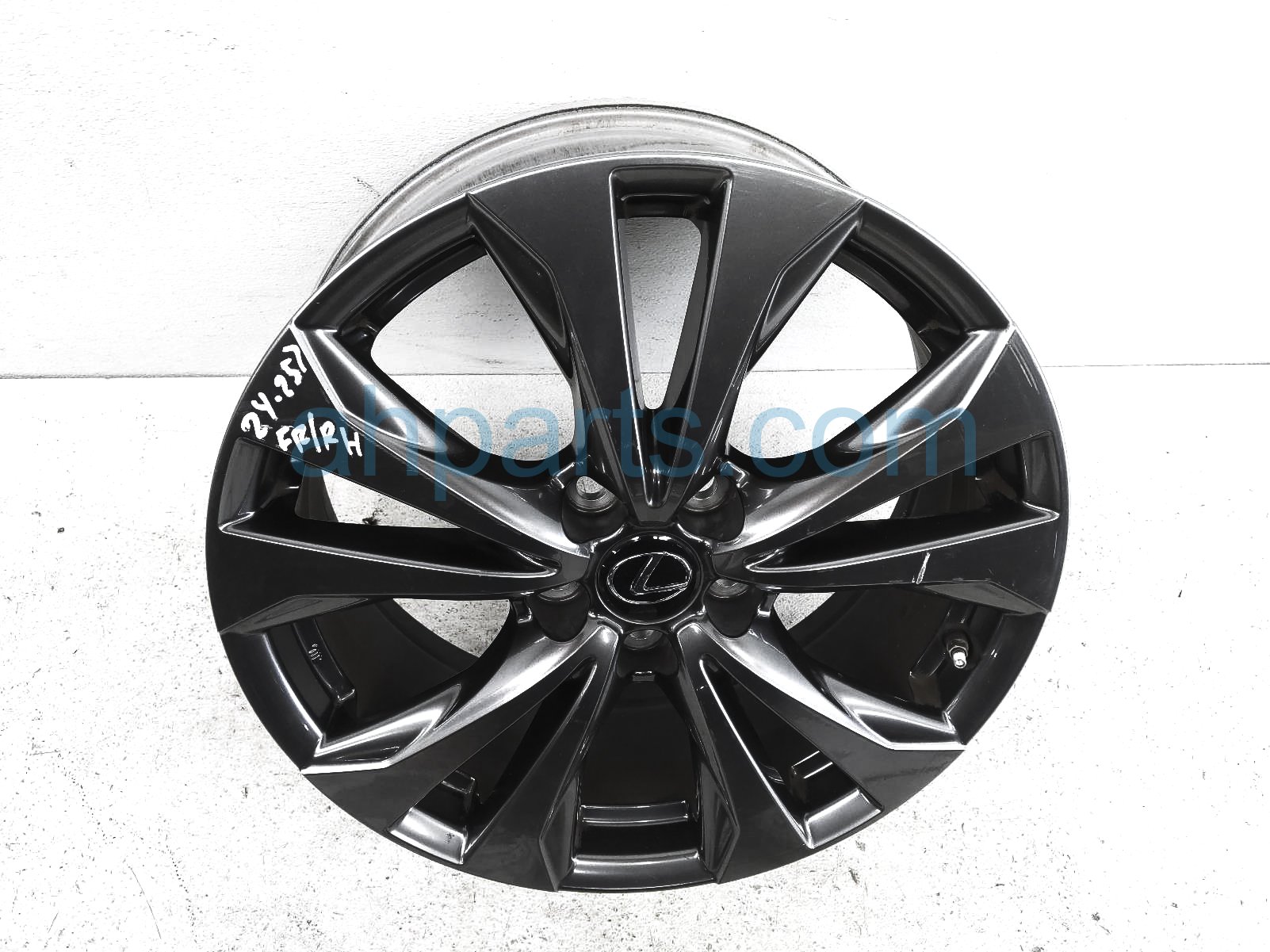 $249 Lexus FR/RH WHEEL / RIM $249 Lexus FR/RH WHEEL / RIM