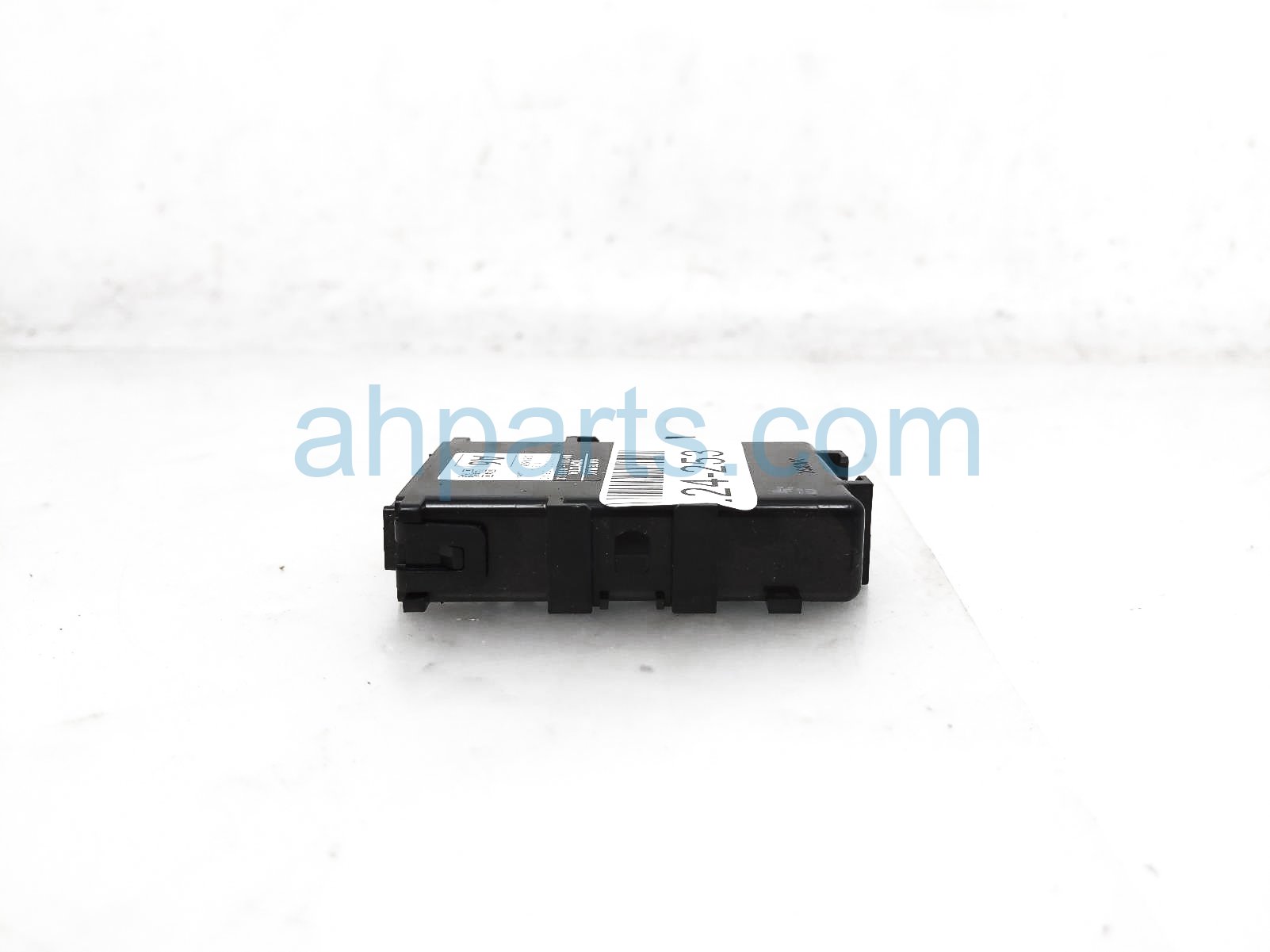 Sold 2022 Lexus Rx350 Network Gateway Control Unit 89111 48132 Replacement Sold 2022 Lexus Rx350 Network Gateway Control Unit 89111 48132 Replacement thumbnail