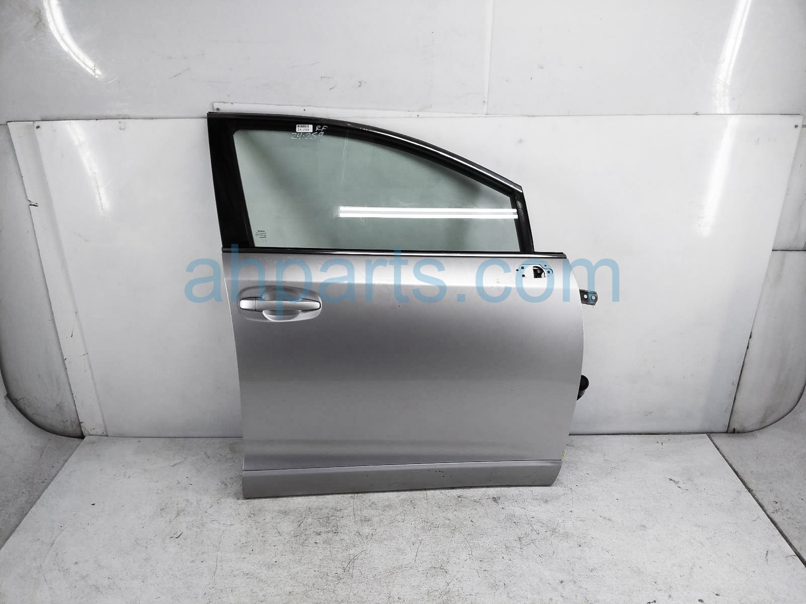 $499 Toyota FR/RH DOOR - SILVER - NO MIRROR/TRIM $499 Toyota FR/RH DOOR - SILVER - NO MIRROR/TRIM