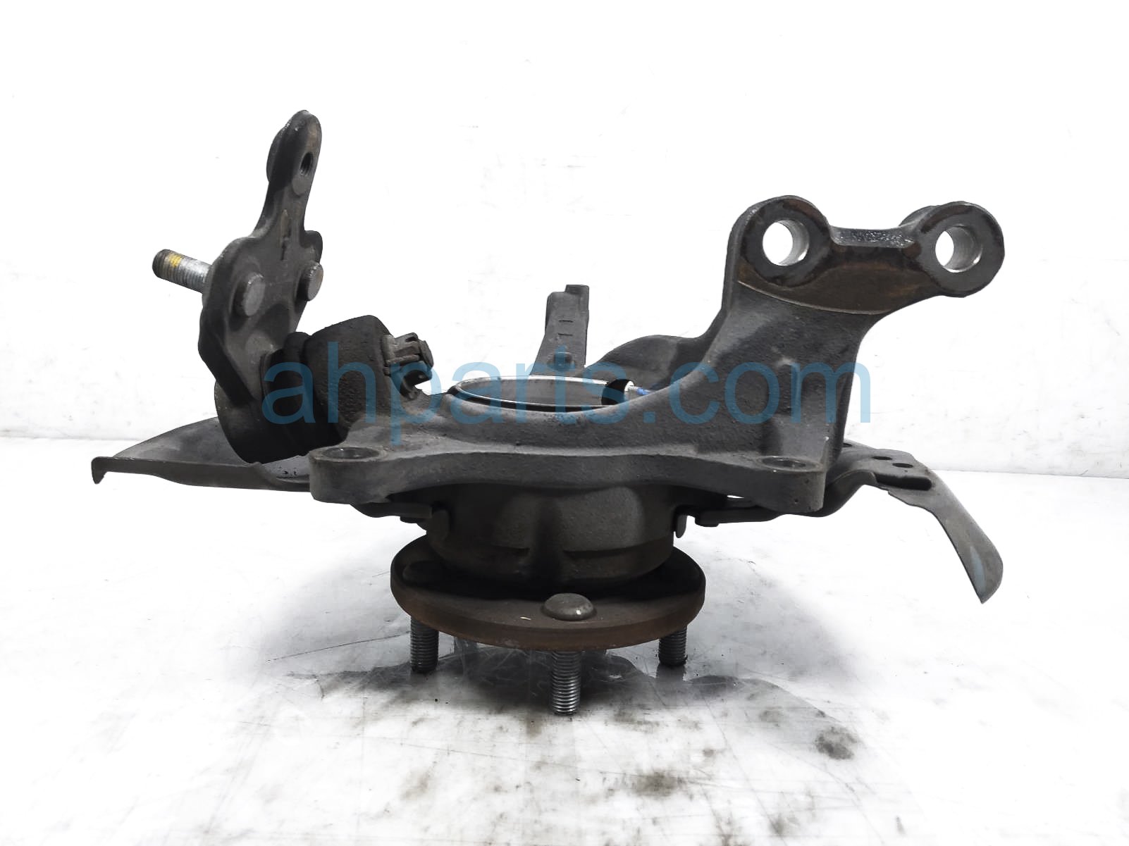 tunade0124様 Sold 2011 Toyota Venza Front Driver Spindle Knuckle Hub 43212-0T010