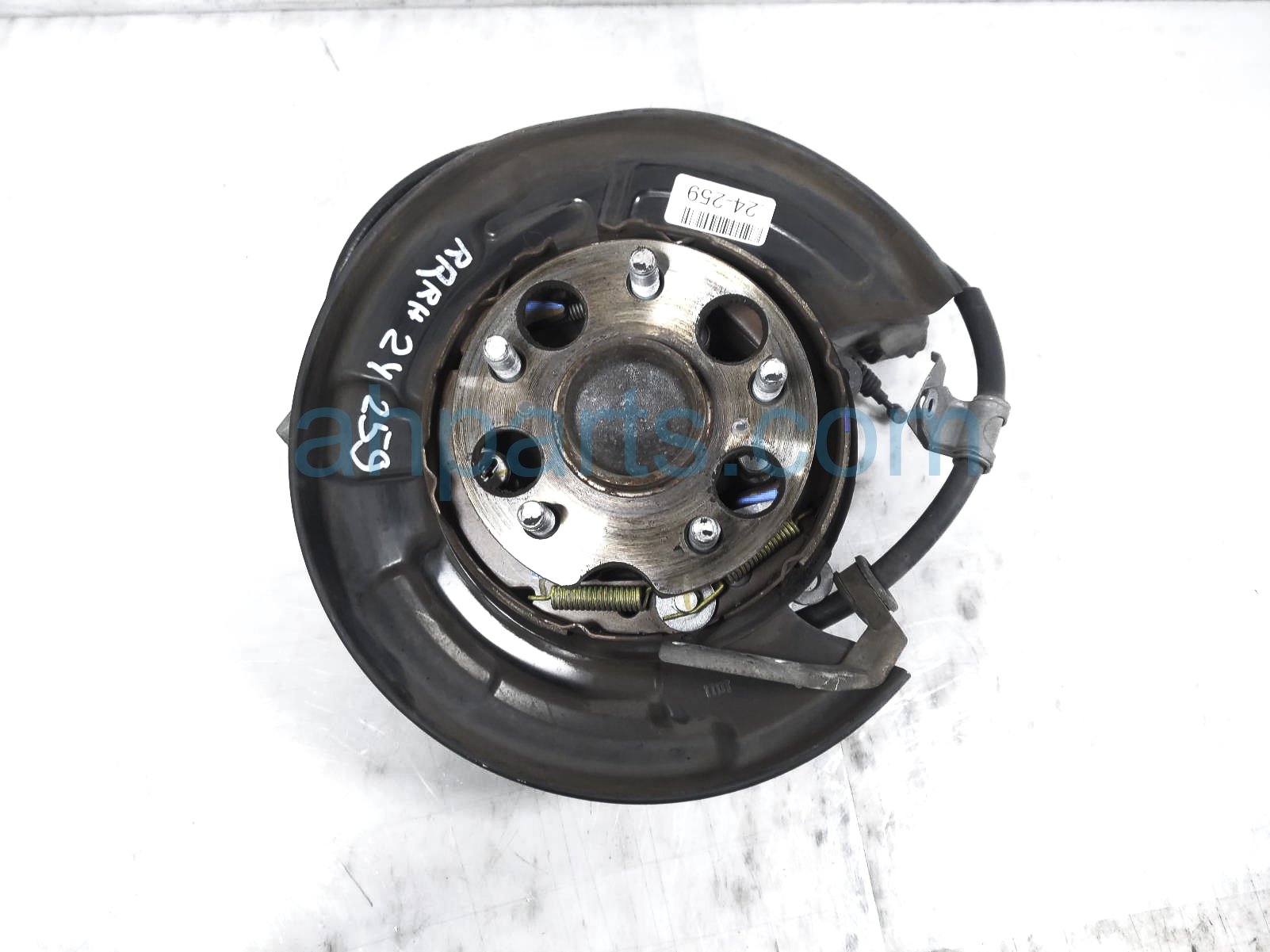 Sold 2011 Toyota Venza Axle Stub Rear Passenger Spindle Knuckle
