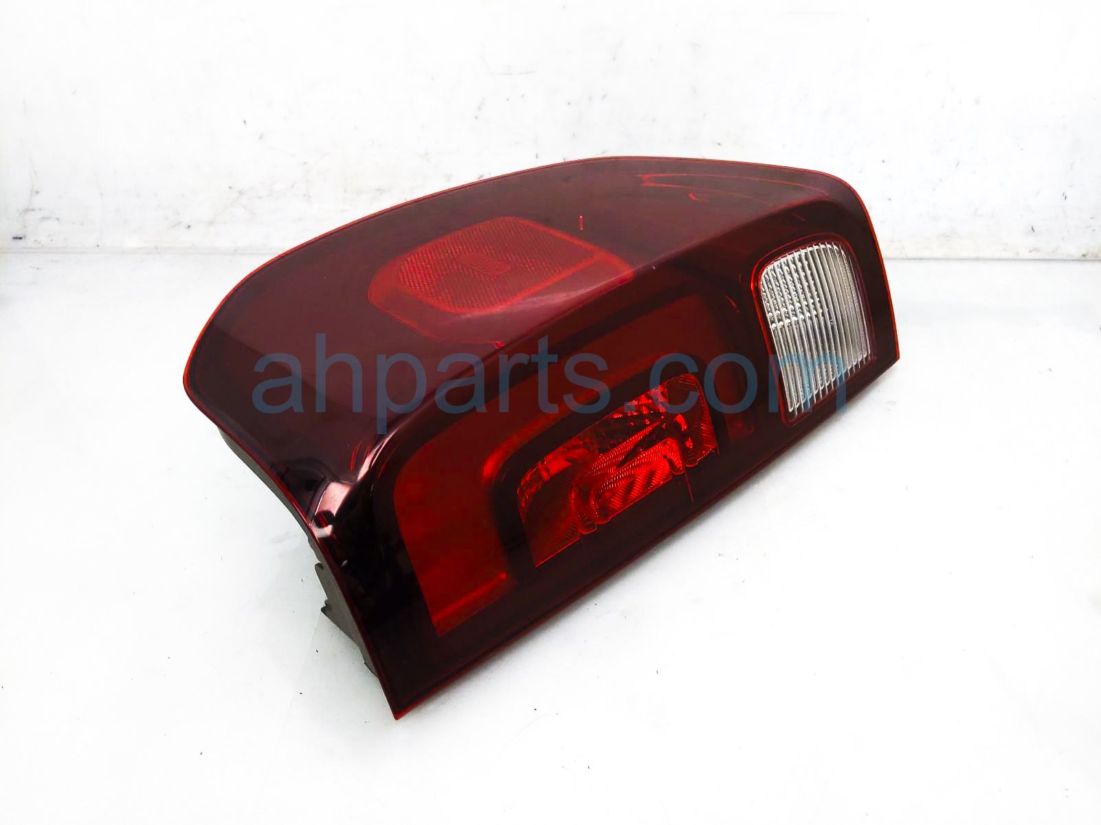$125 Honda RH TAIL LAMP (ON BODY) $125 Honda RH TAIL LAMP (ON BODY)
