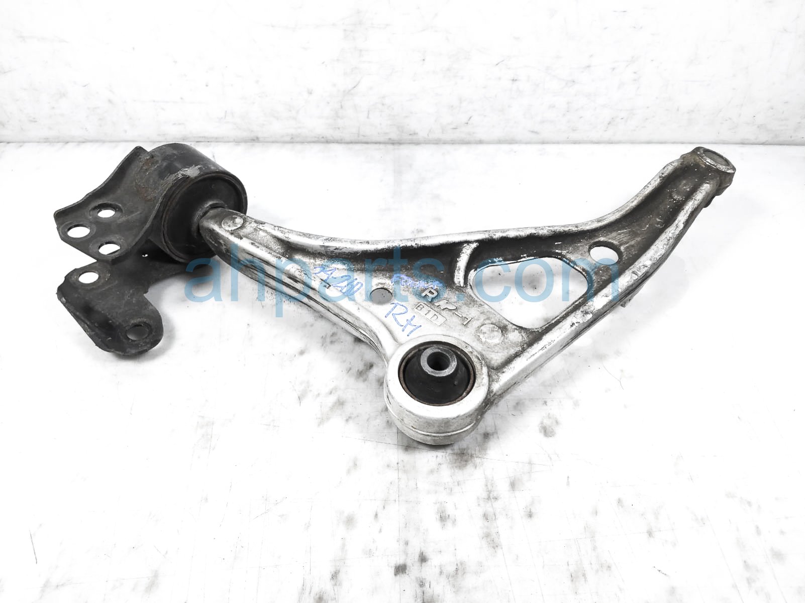 $110 Honda FR/RH LOWER CONTROL ARM $110 Honda FR/RH LOWER CONTROL ARM