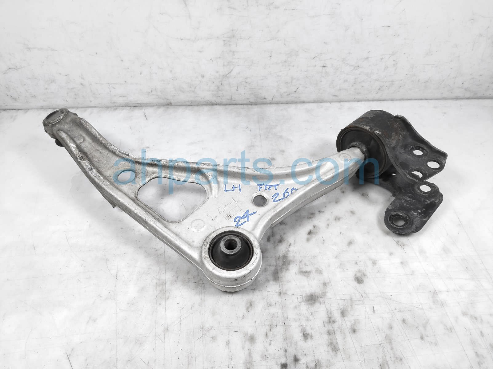 $145 Honda FR/LH LOWER CONTROL ARM $145 Honda FR/LH LOWER CONTROL ARM