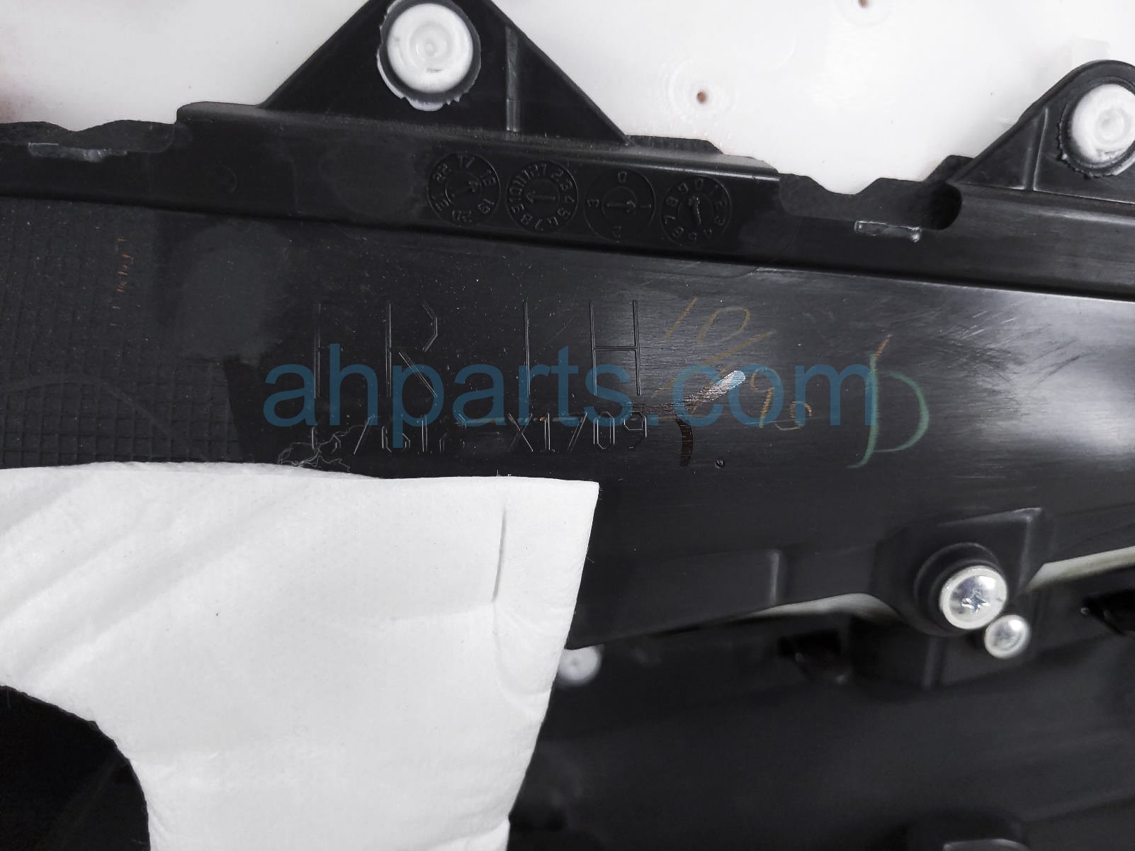 ノエララ NorLake Scientific -20°C Premier Freezer NSPF331WWW | LabX.com