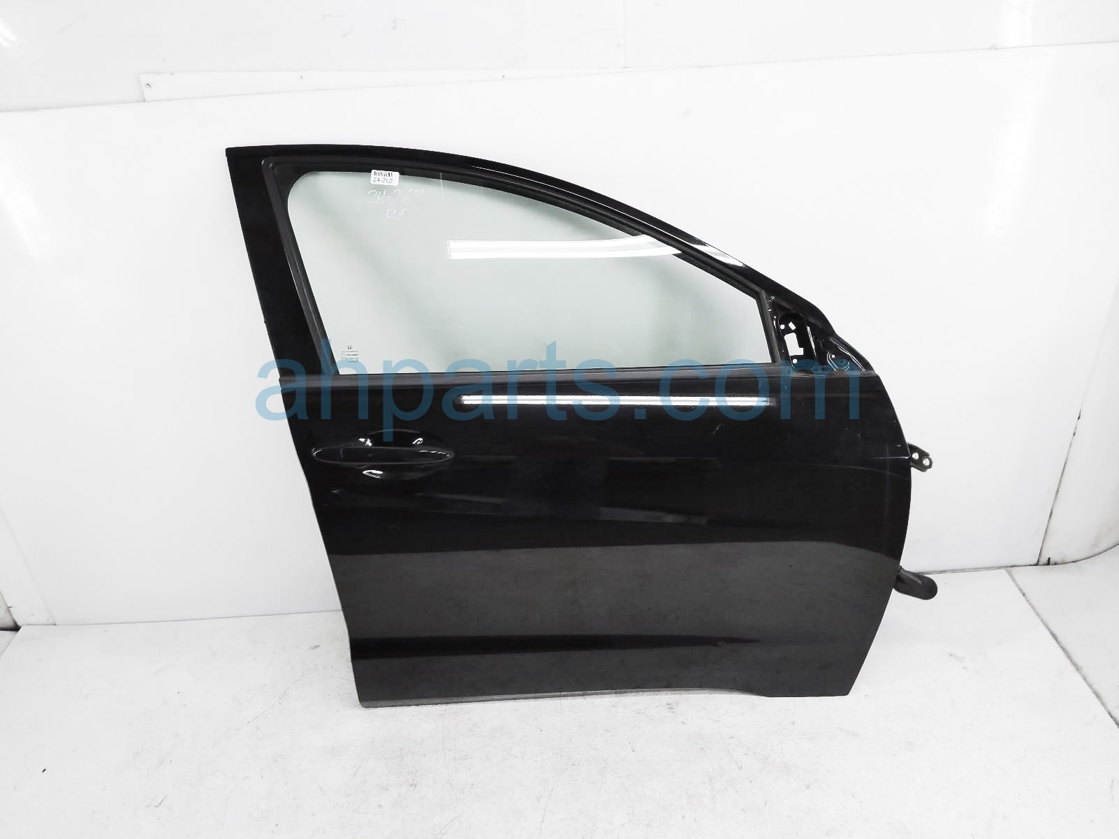 Honda FR/RH DOOR - BLACK - NO MIRROR/TRIM