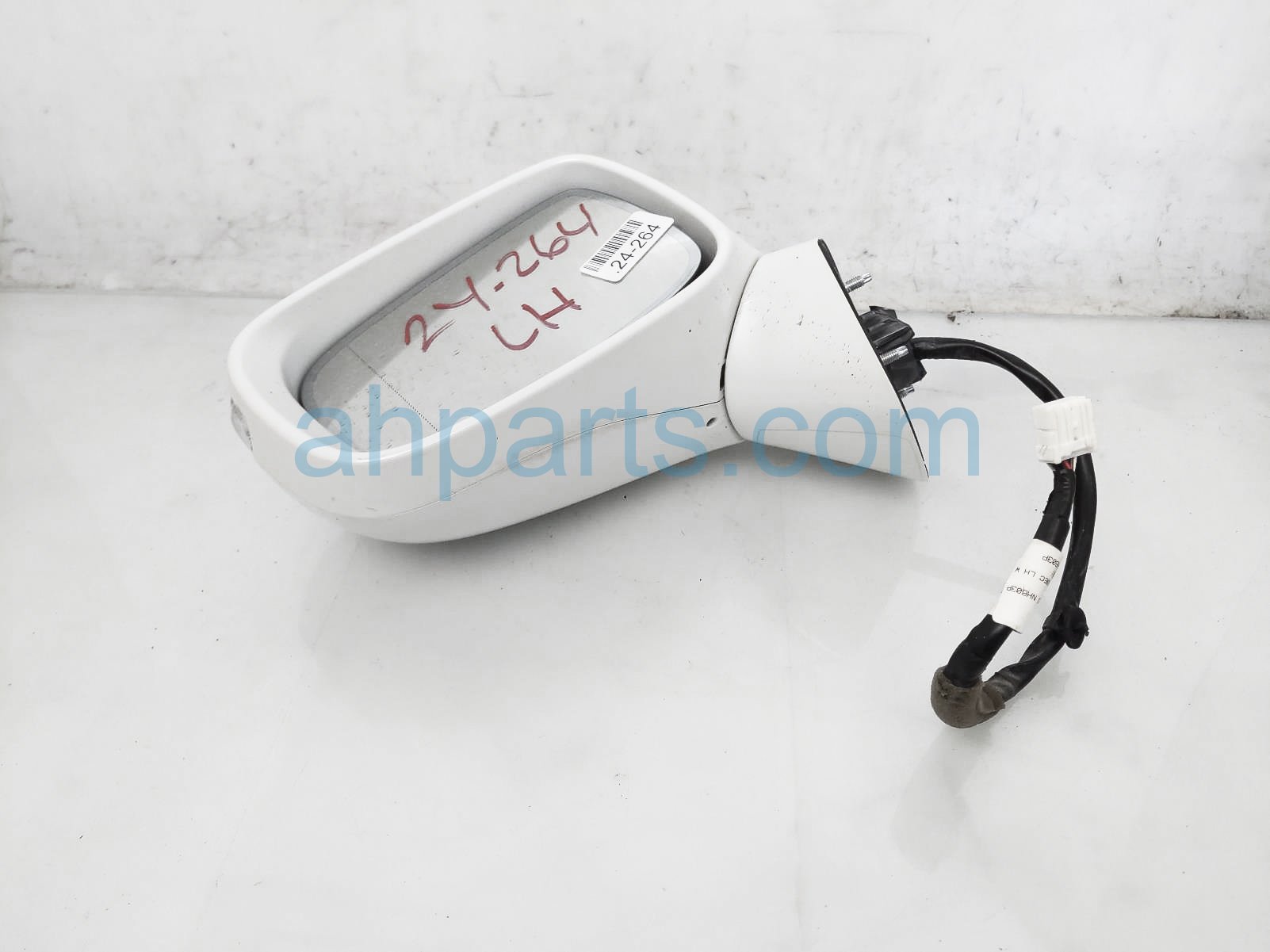 Sold 2017 Acura RDX Rear Driver Side View Mirror - White 76250-TX4