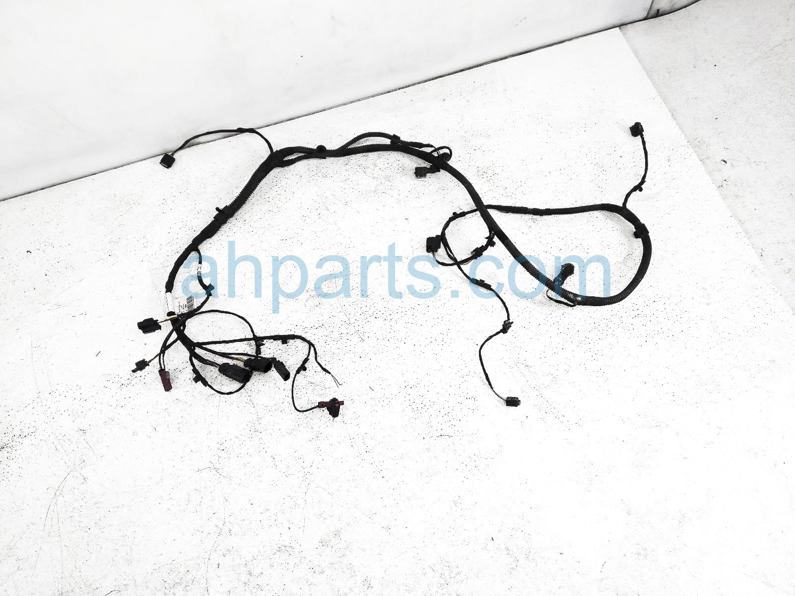 $350 Porsche FRONT HARNESS + SINGLE PARK SENSOR