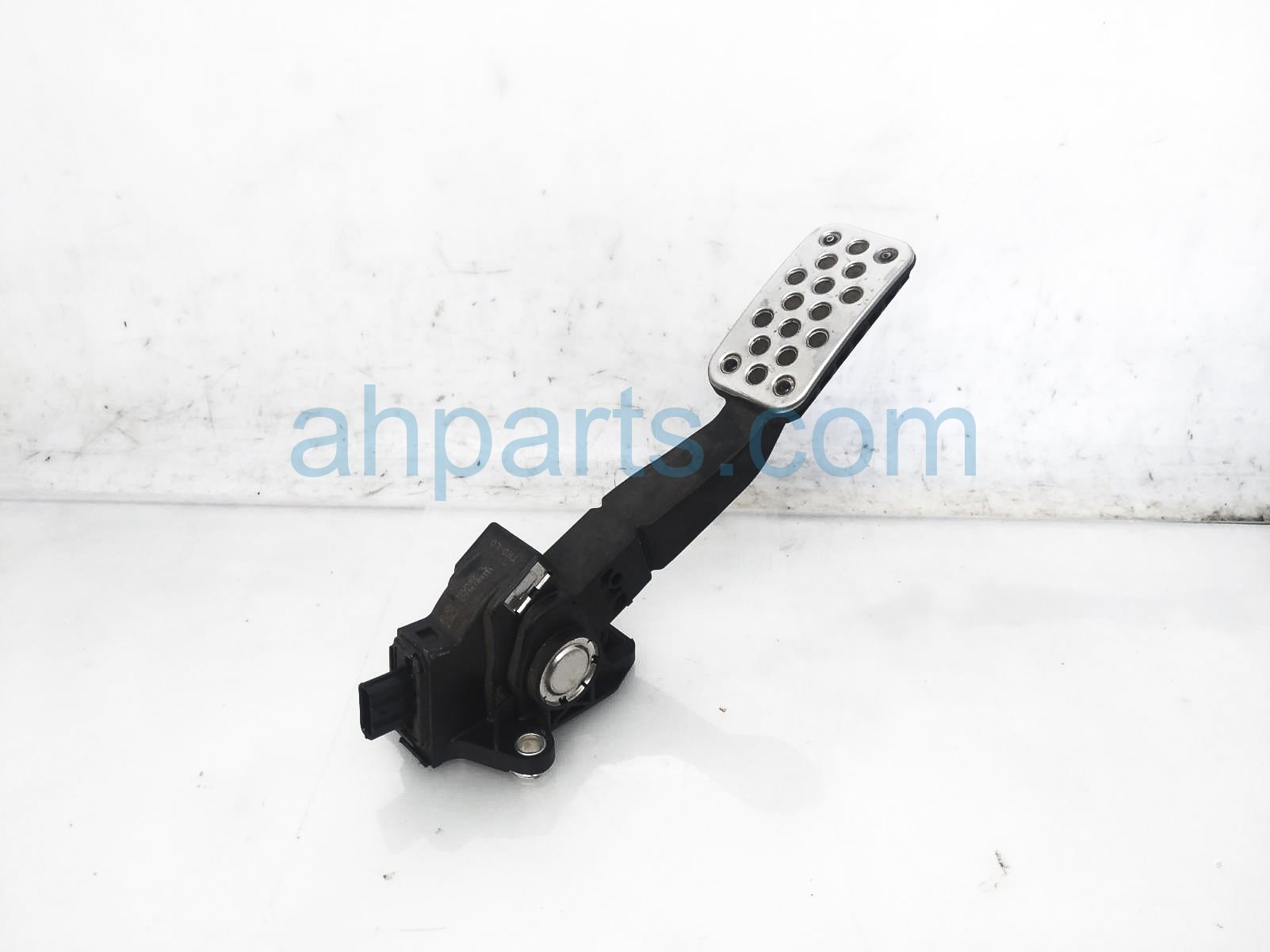$75 Honda GAS / ACCELERATOR PEDAL ASSY $75 Honda GAS / ACCELERATOR PEDAL ASSY