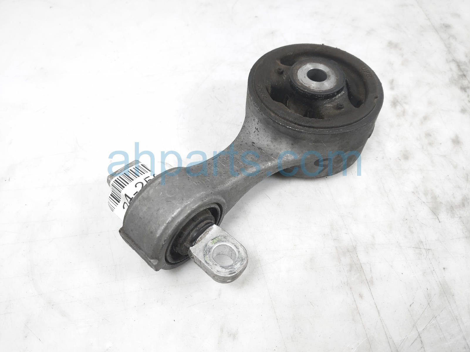 $75 Honda REAR UPPER TORQUE ROD - 2.4L M.T SI $75 Honda REAR UPPER TORQUE ROD - 2.4L M.T SI