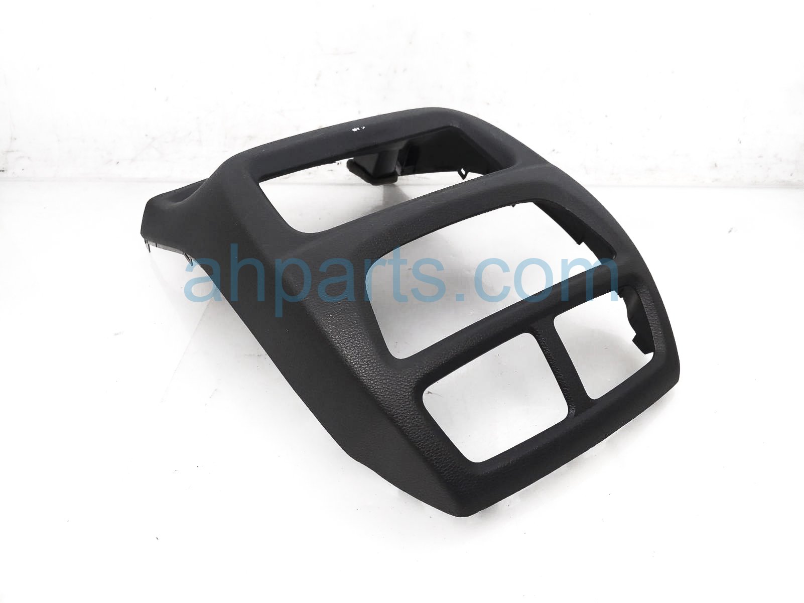 $25 Honda CONSOLE REAR TRIM PANEL - BLACK $25 Honda CONSOLE REAR TRIM PANEL - BLACK