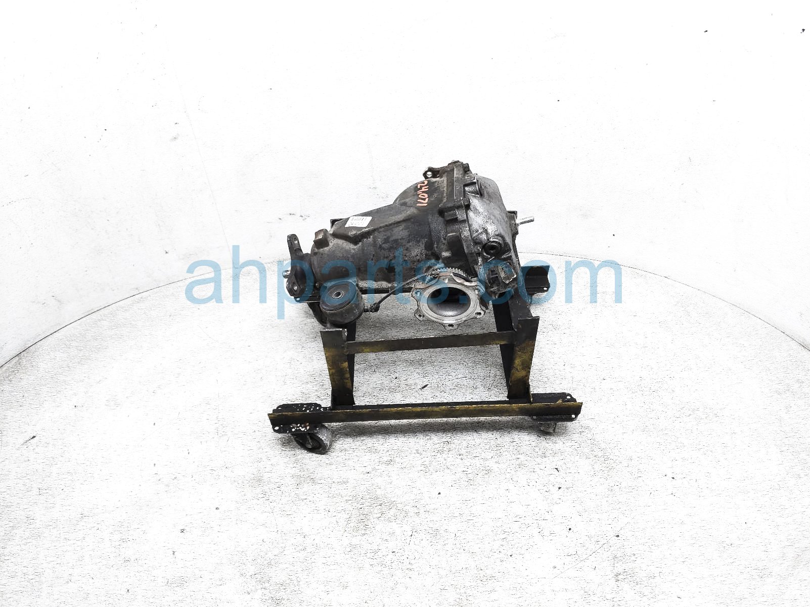 $149 Infiniti REAR DIFFERENTIAL CARRIER - 147K MI $149 Infiniti REAR DIFFERENTIAL CARRIER - 147K MI