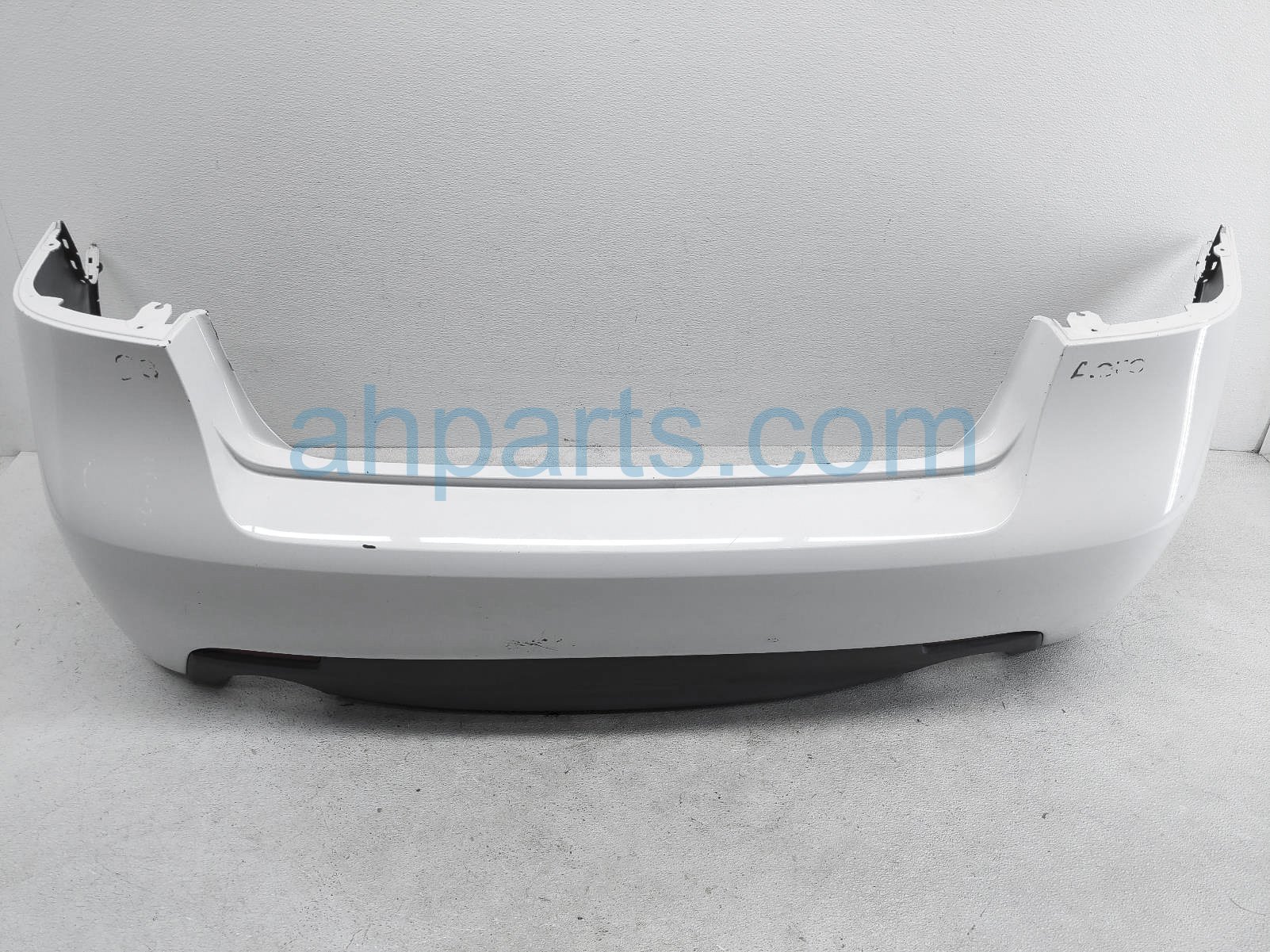 REAR BUMPER COVER - WHITE