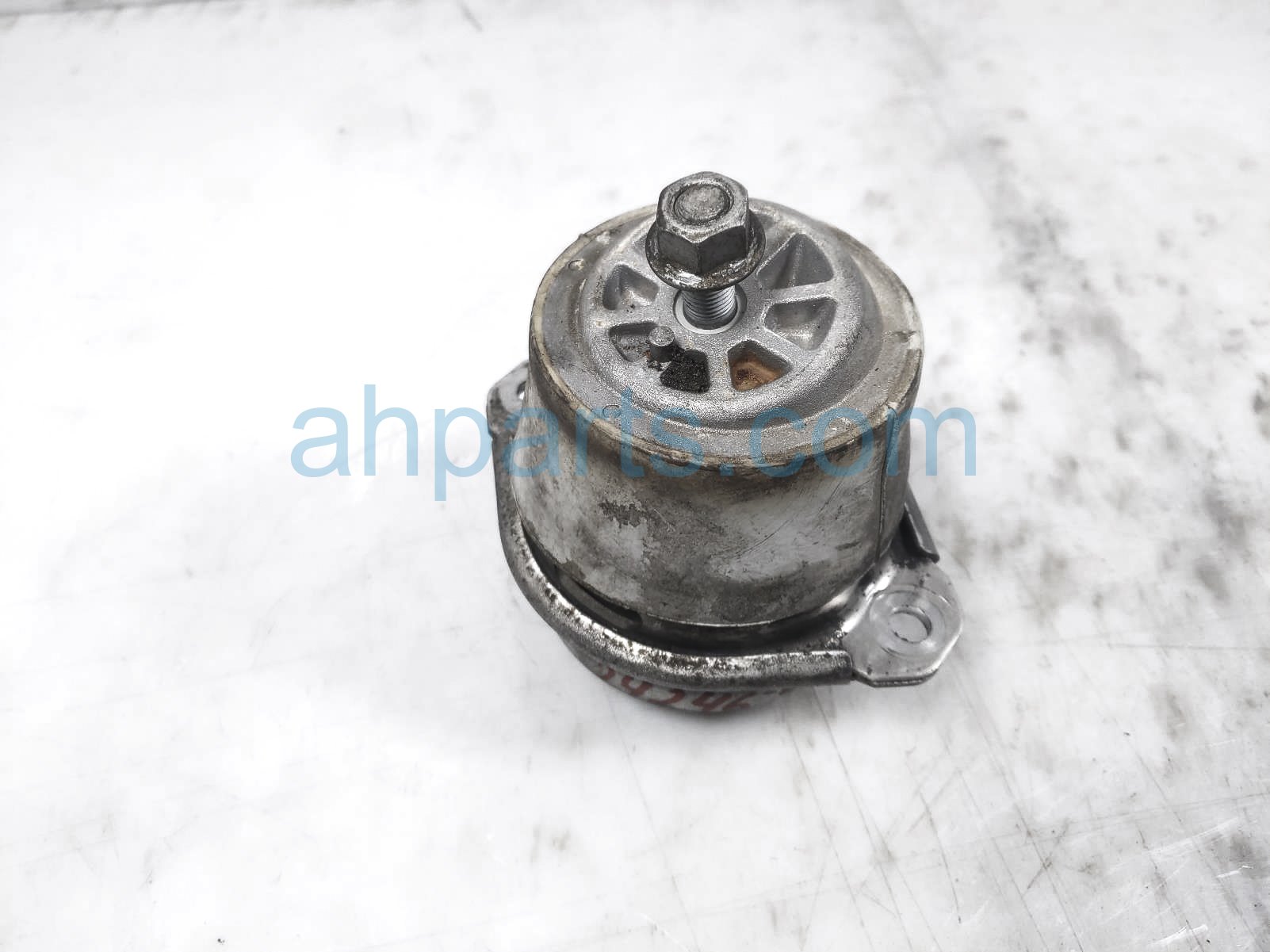 $40 Porsche LH SIDE ENGINE MOUNT - 3.6L AWD $40 Porsche LH SIDE ENGINE MOUNT - 3.6L AWD