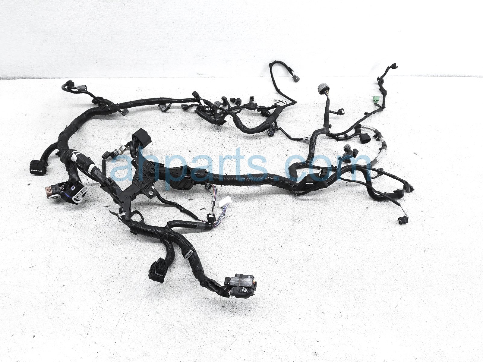 MAIN ENGINE WIRE HARNESS - SV 1.6L