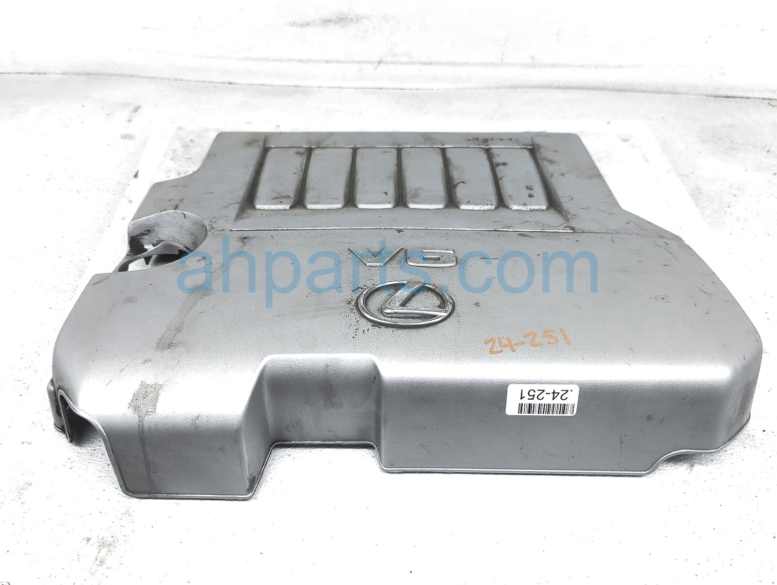 $99 Lexus ENGINE APPEARANCE COVER $99 Lexus ENGINE APPEARANCE COVER