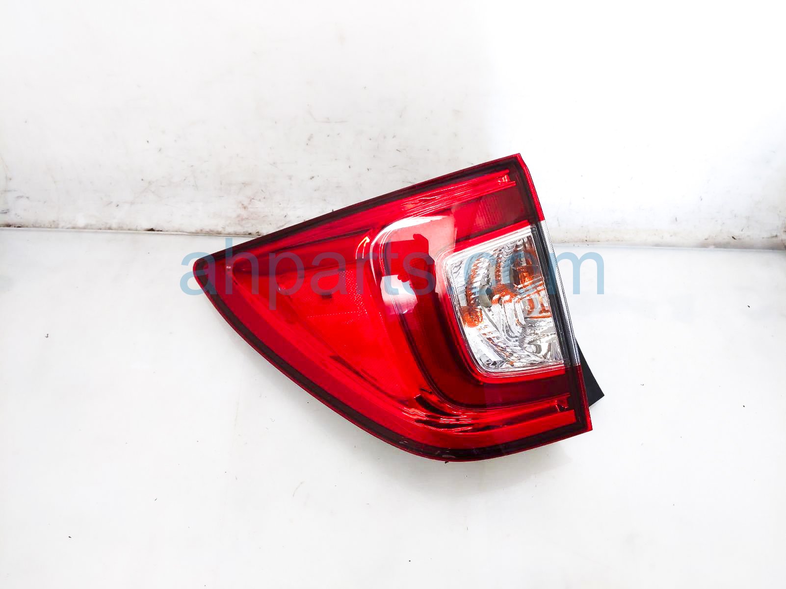 $195 Honda LH TAIL LAMP (ON BODY) $195 Honda LH TAIL LAMP (ON BODY)