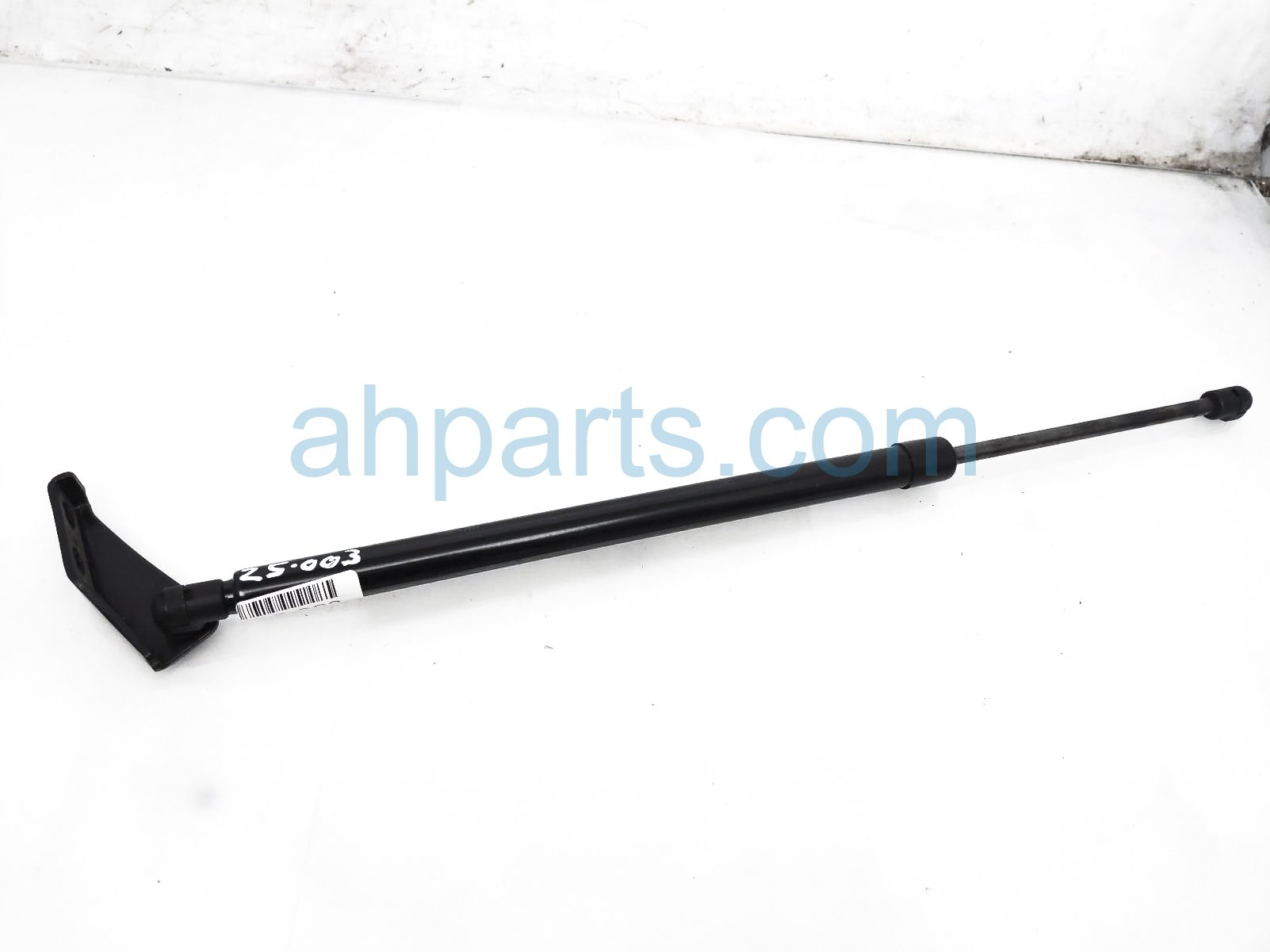 $35 Nissan LH DECKLID STRUT / LIFT CYLINDER $35 Nissan LH DECKLID STRUT / LIFT CYLINDER