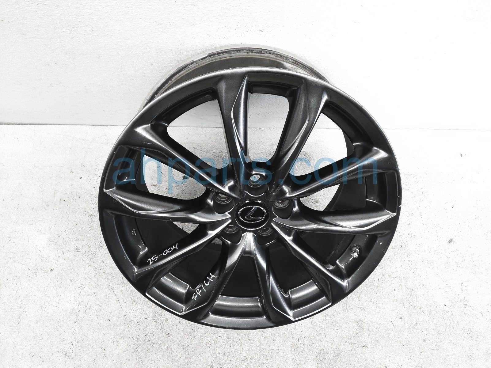 $399 Lexus RR/LH WHEEL / RIM $399 Lexus RR/LH WHEEL / RIM