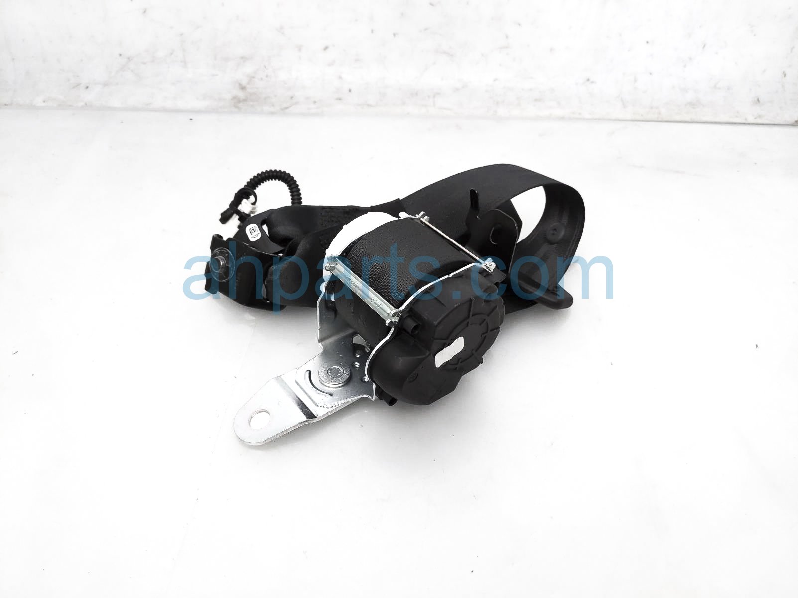 $45 Honda 2ND ROW MID SEAT BELT - BLACK $45 Honda 2ND ROW MID SEAT BELT - BLACK