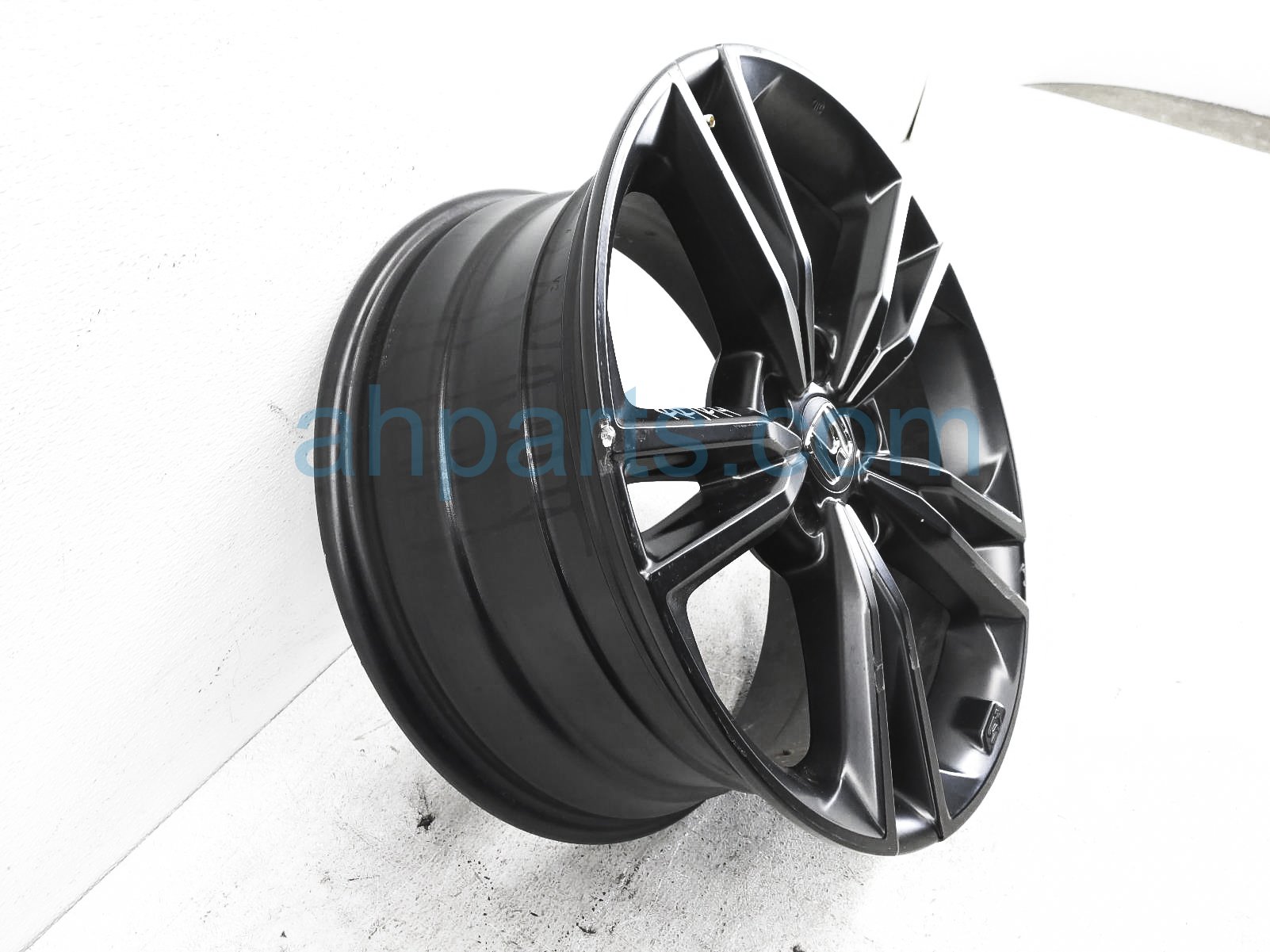 Sold 2025 Honda Civic Rear Passenger Wheel / Rim - Si 42700-T38-A92