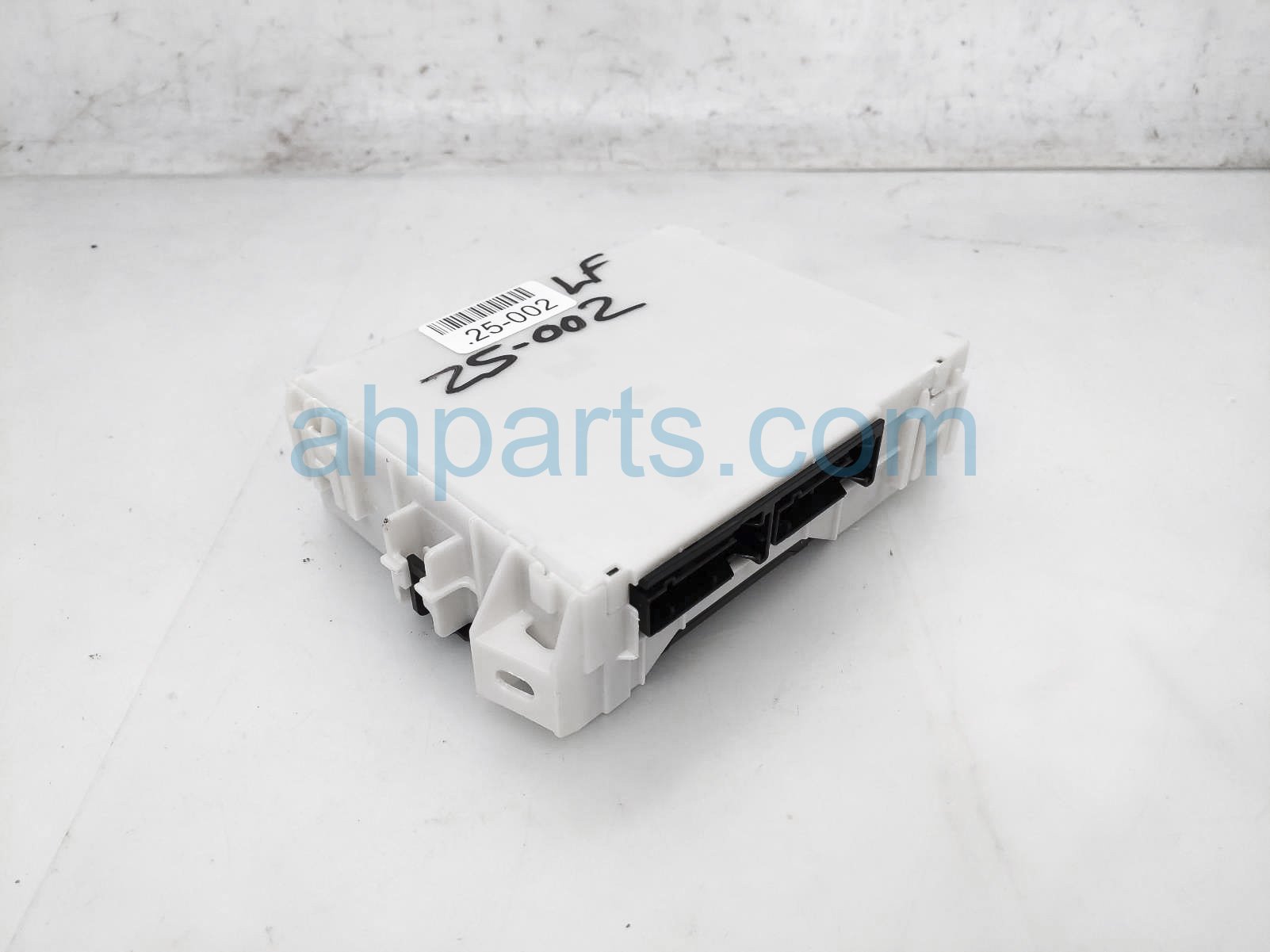 $170 Toyota MULTPLEX NETWORK FUSE JUNCTION BOX $170 Toyota MULTPLEX NETWORK FUSE JUNCTION BOX