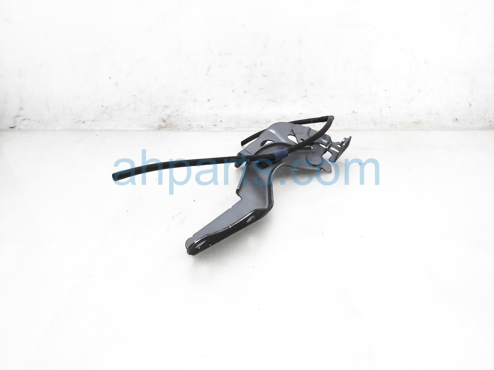 $25 Toyota LH HOOD HINGE - GREY $25 Toyota LH HOOD HINGE - GREY