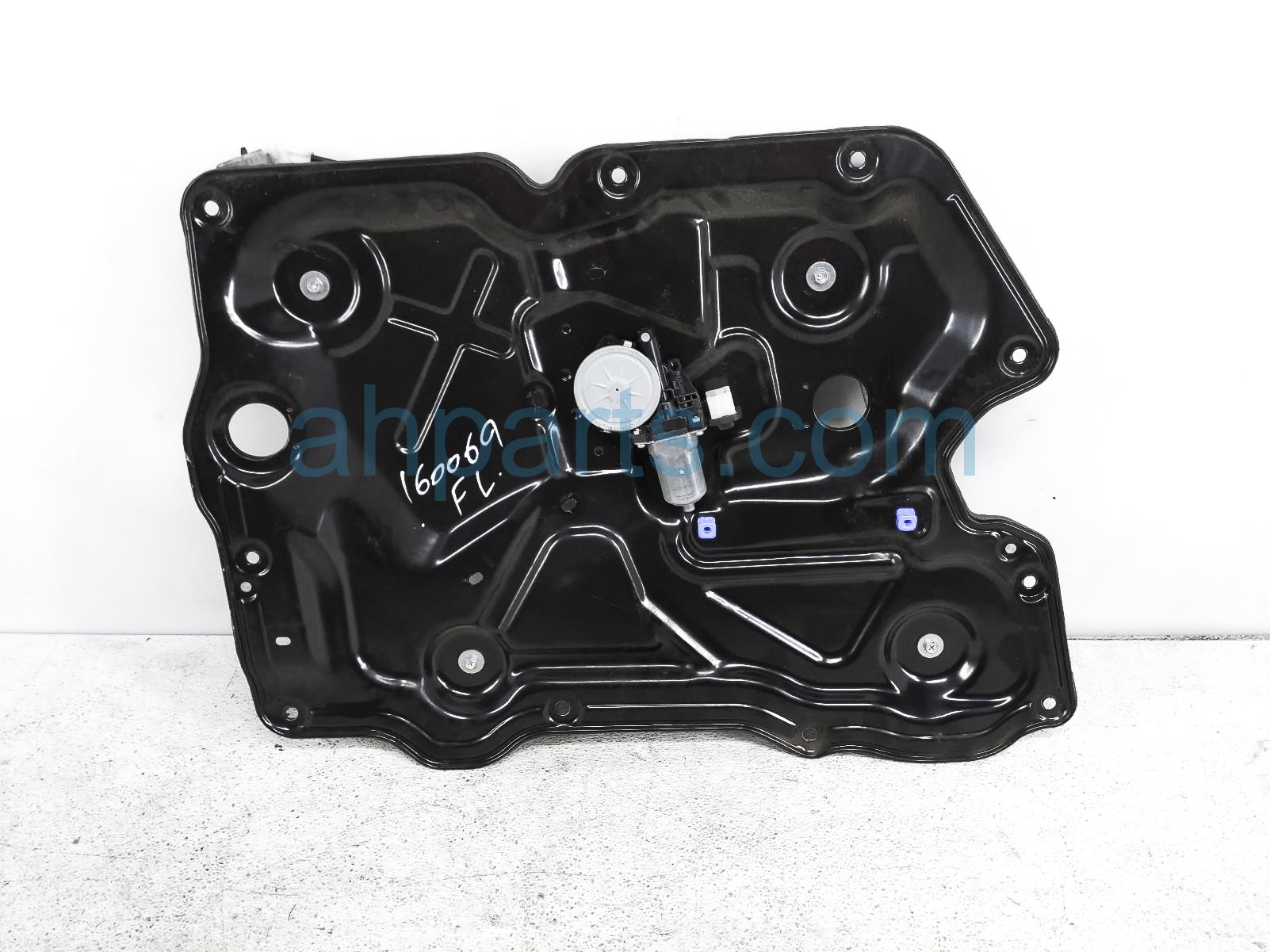 $45 Nissan FR/LH WINDOW REGULATOR W/MOTOR ASSY $45 Nissan FR/LH WINDOW REGULATOR W/MOTOR ASSY