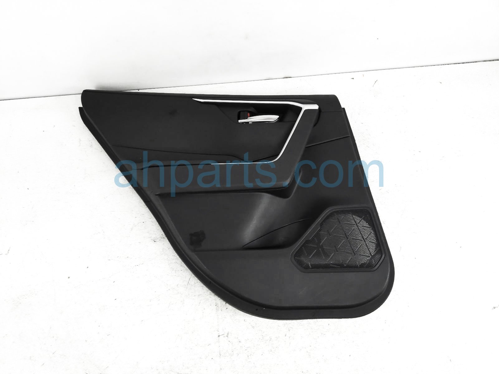 $90 Toyota RR/LH INTERIOR DOOR PANEL - BLACK $90 Toyota RR/LH INTERIOR DOOR PANEL - BLACK