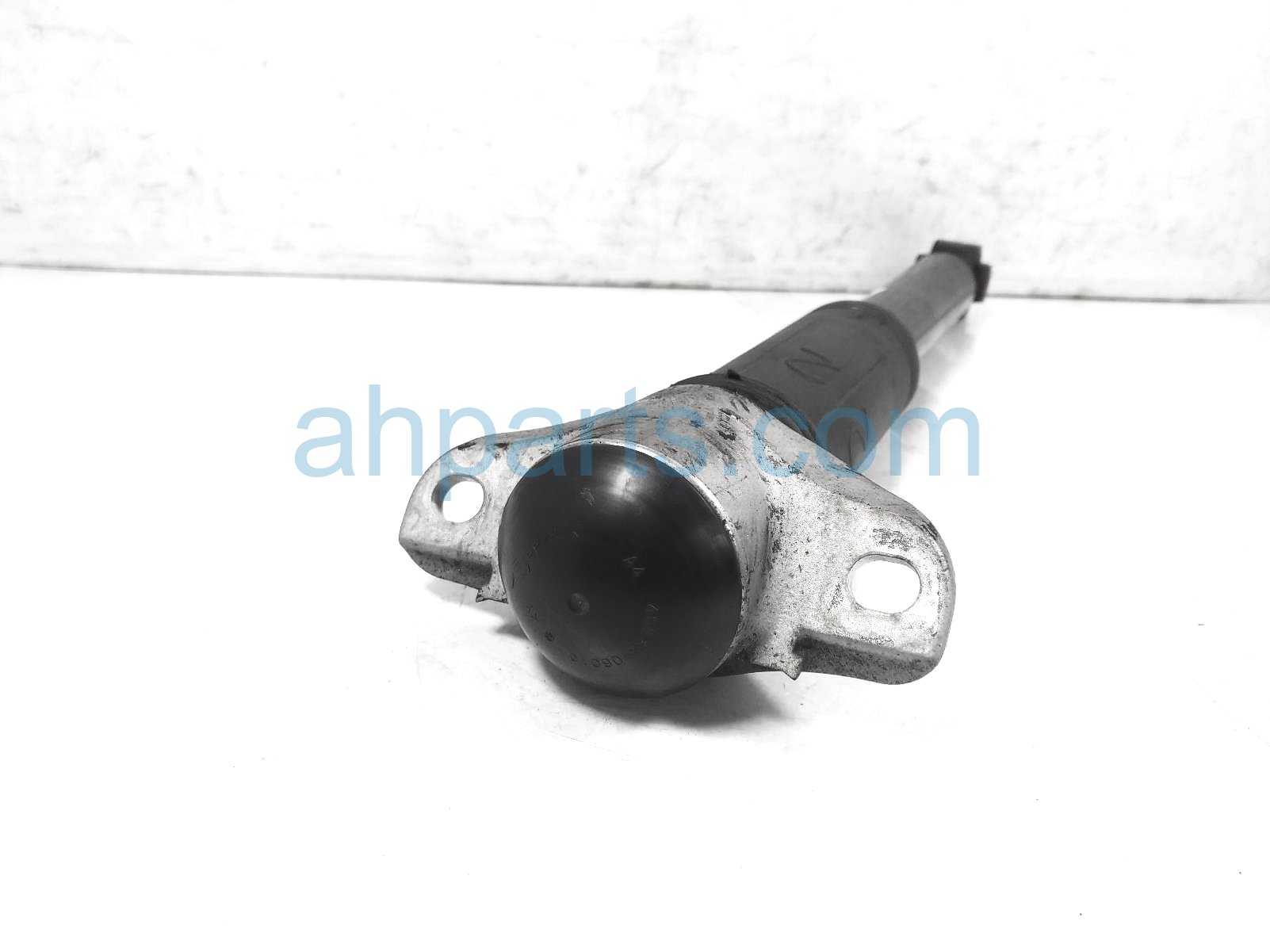 Sold 2020 Toyota Rav 4 Strut / Spring / Rear Driver Shock Absorber