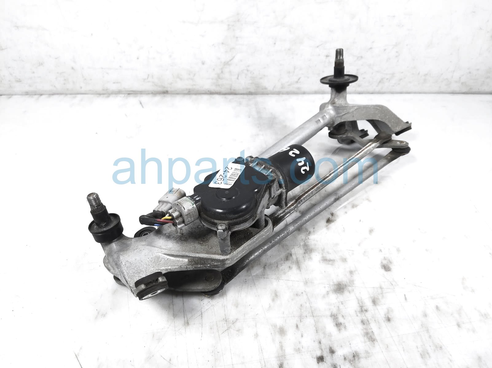 $75 Honda WINDSHIELD WIPER MOTOR ASSY $75 Honda WINDSHIELD WIPER MOTOR ASSY