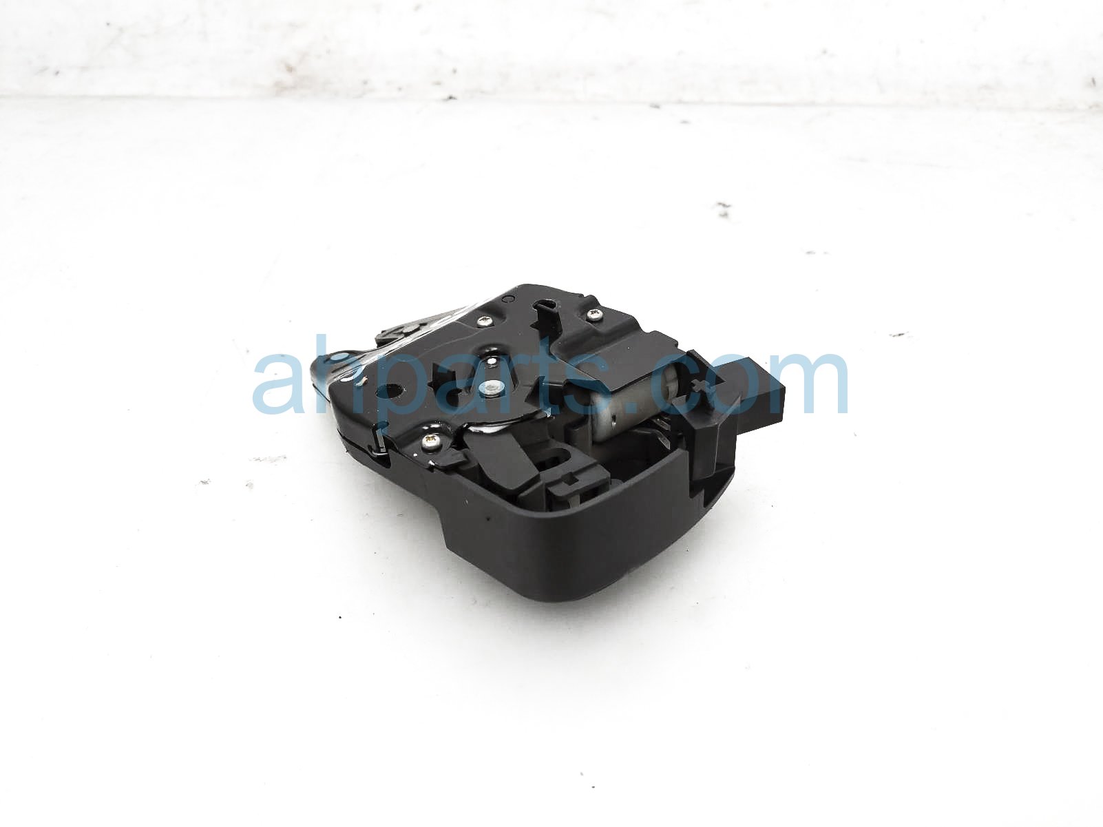 $25 Honda TRUNK LATCH / DECKLID LOCK - SDN EX $25 Honda TRUNK LATCH / DECKLID LOCK - SDN EX