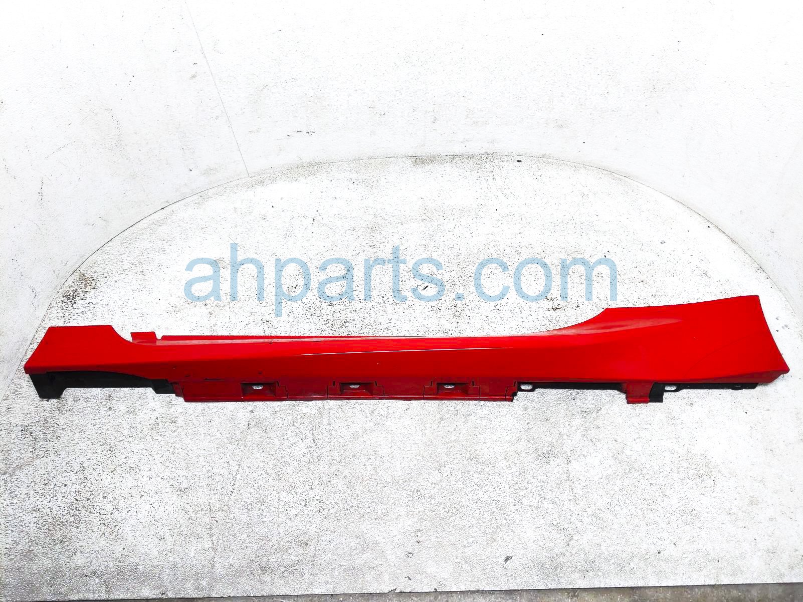 $375 Toyota LH SIDE SKIRT / MOLDING - RED * $375 Toyota LH SIDE SKIRT / MOLDING - RED *