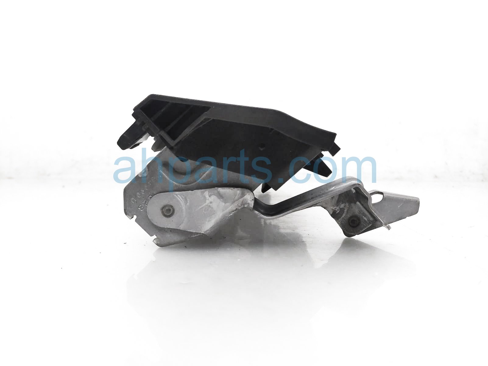 Sold 2021 Mazda Cx-30 Airbag Driver Knee Air Bag DGH9-57-KS0-02