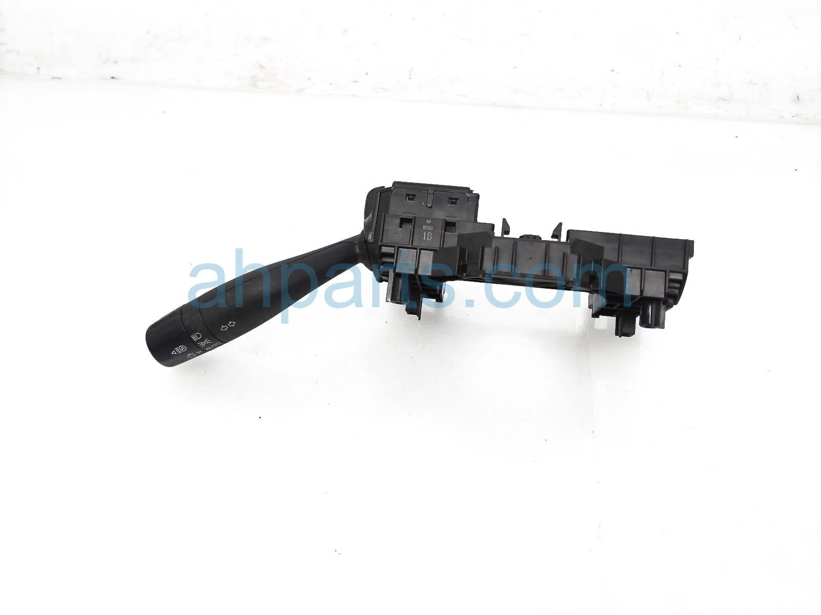 $60 Mazda HEADLAMP / SIGNAL COLUMN SWITCH $60 Mazda HEADLAMP / SIGNAL COLUMN SWITCH