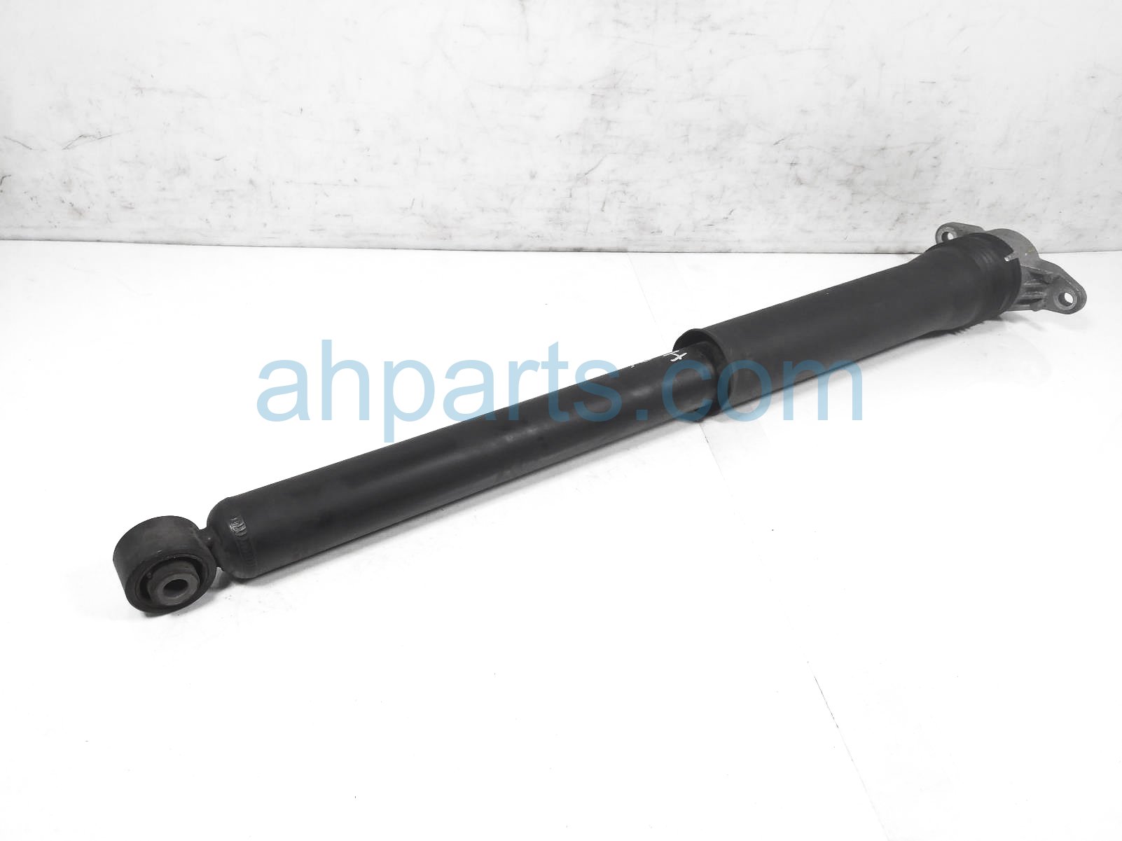 $75 Mazda RR/RH SHOCK ABSORBER $75 Mazda RR/RH SHOCK ABSORBER