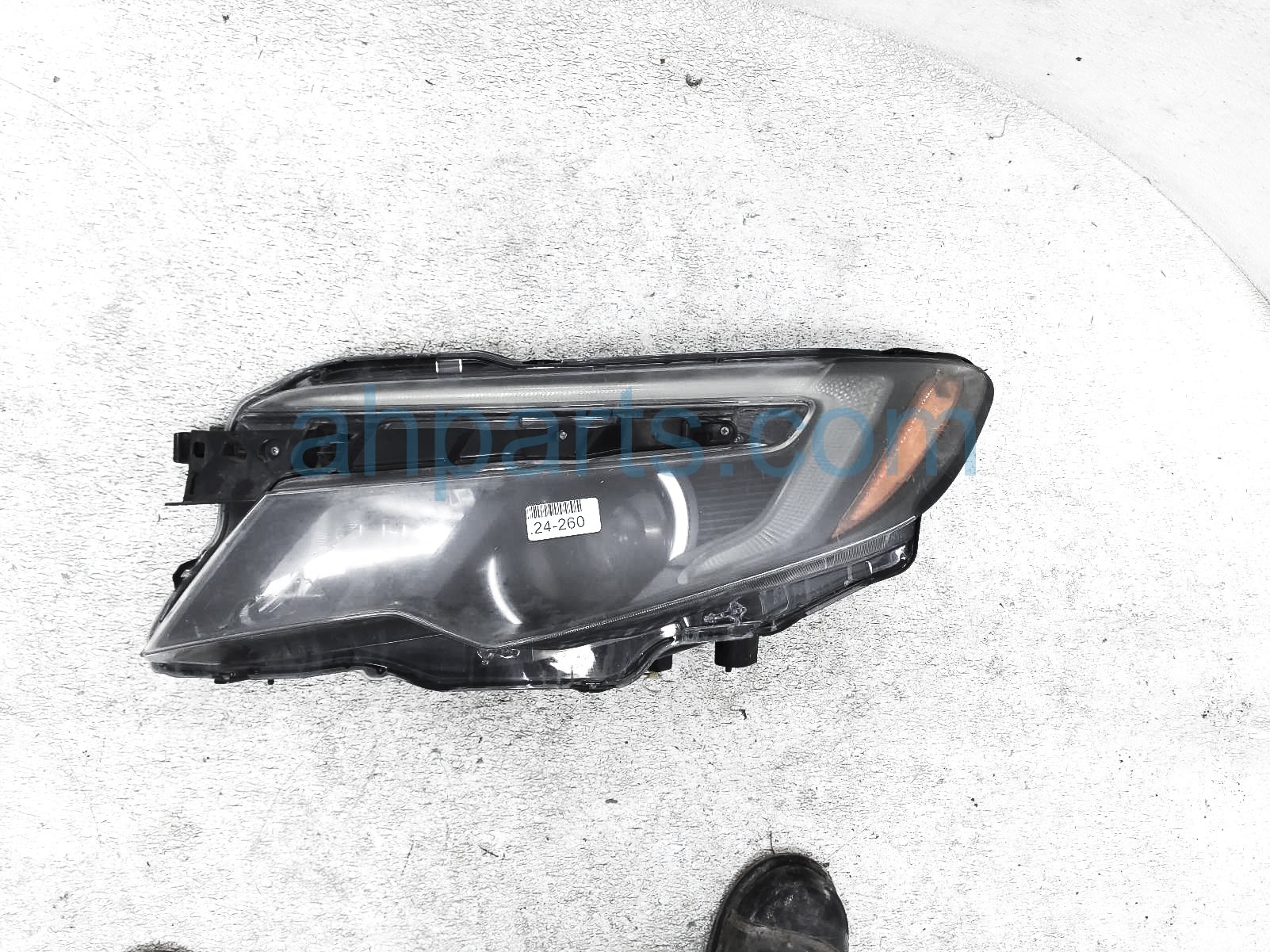 $400 Honda LH HEADLAMP / LIGHT * $400 Honda LH HEADLAMP / LIGHT *