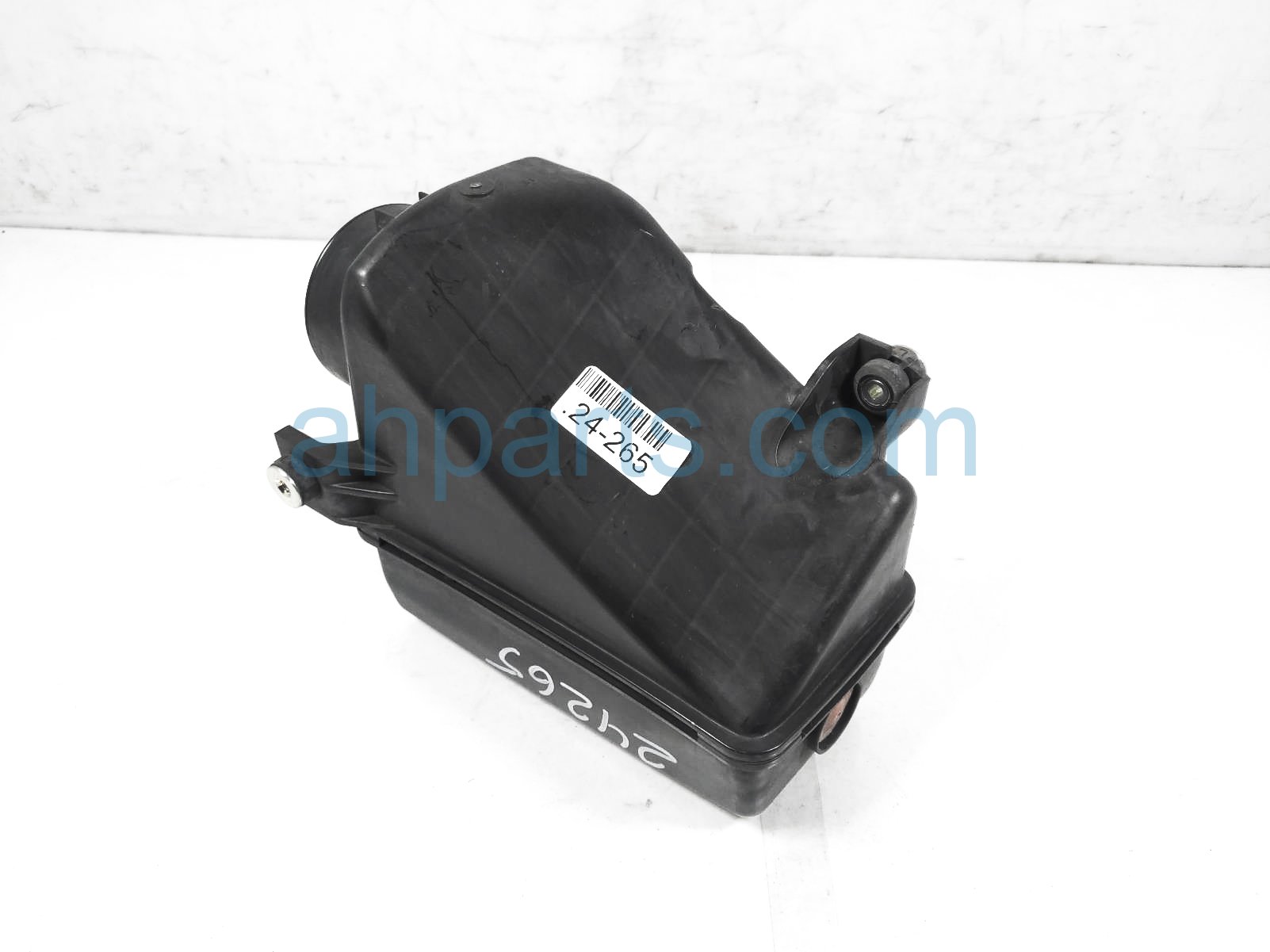 $20 Honda AIR CLEANER RESONATOR CHAMBER $20 Honda AIR CLEANER RESONATOR CHAMBER