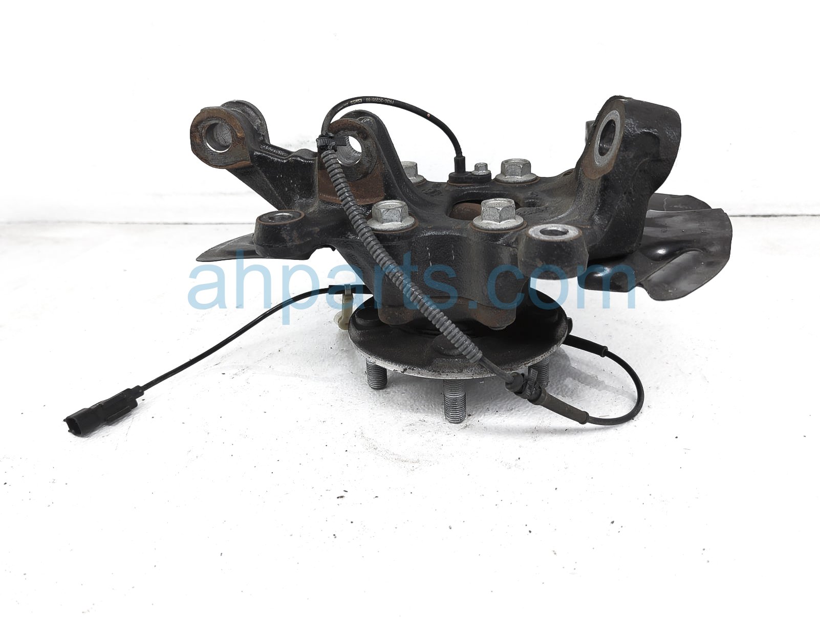 Sold 2024 Ford Mustang Front Driver Spindle Knuckle Hub PR3Z-3K186-A