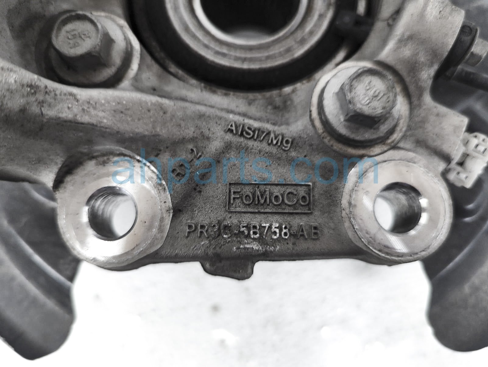 Sold 2024 Ford Mustang Axle Stub Rear Passenger Spindle Knuckle